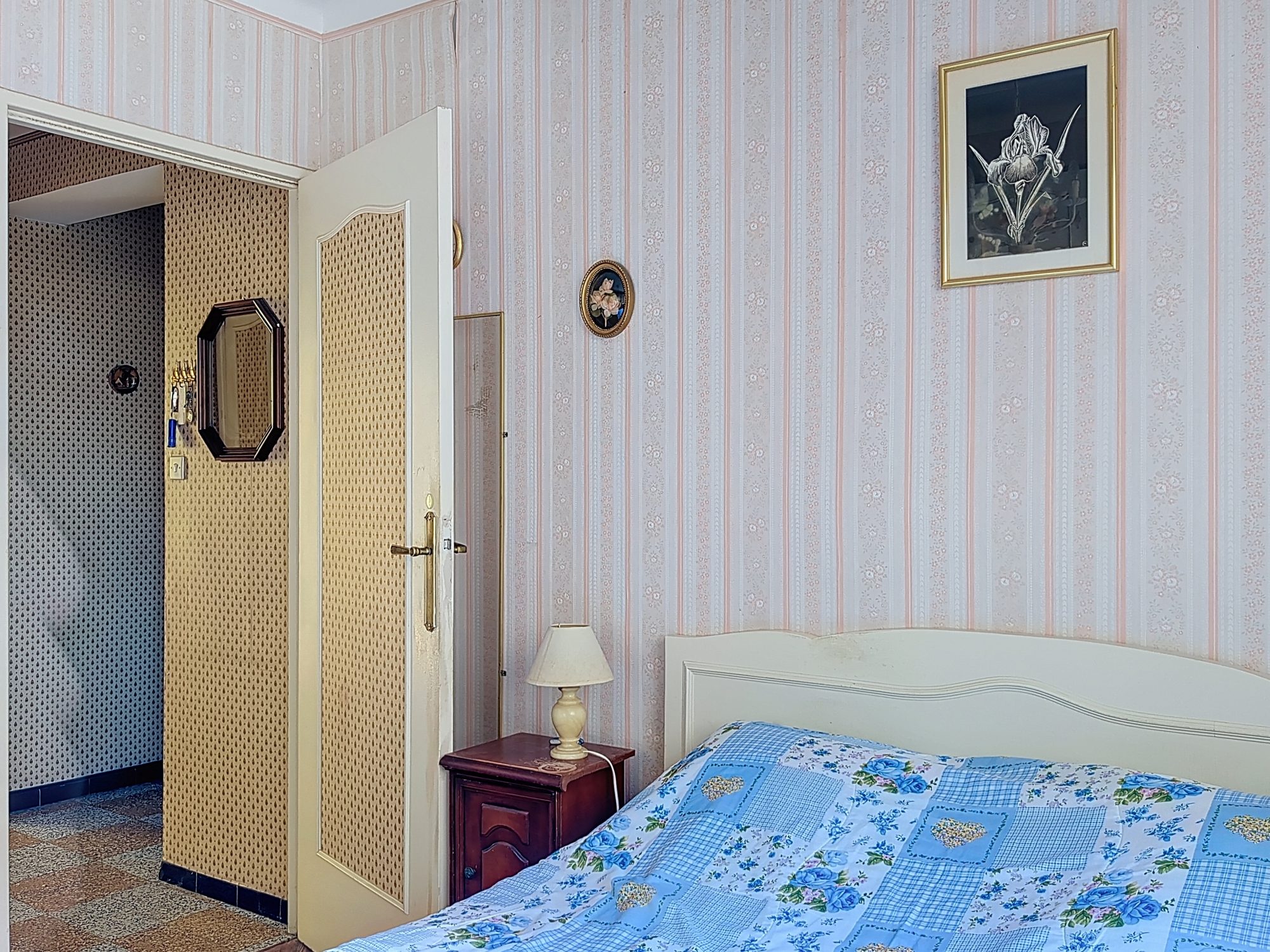 Sète :Avenue Victor Hugo  Appartement  T4 traversant, ,ascenseur, Sète 34200