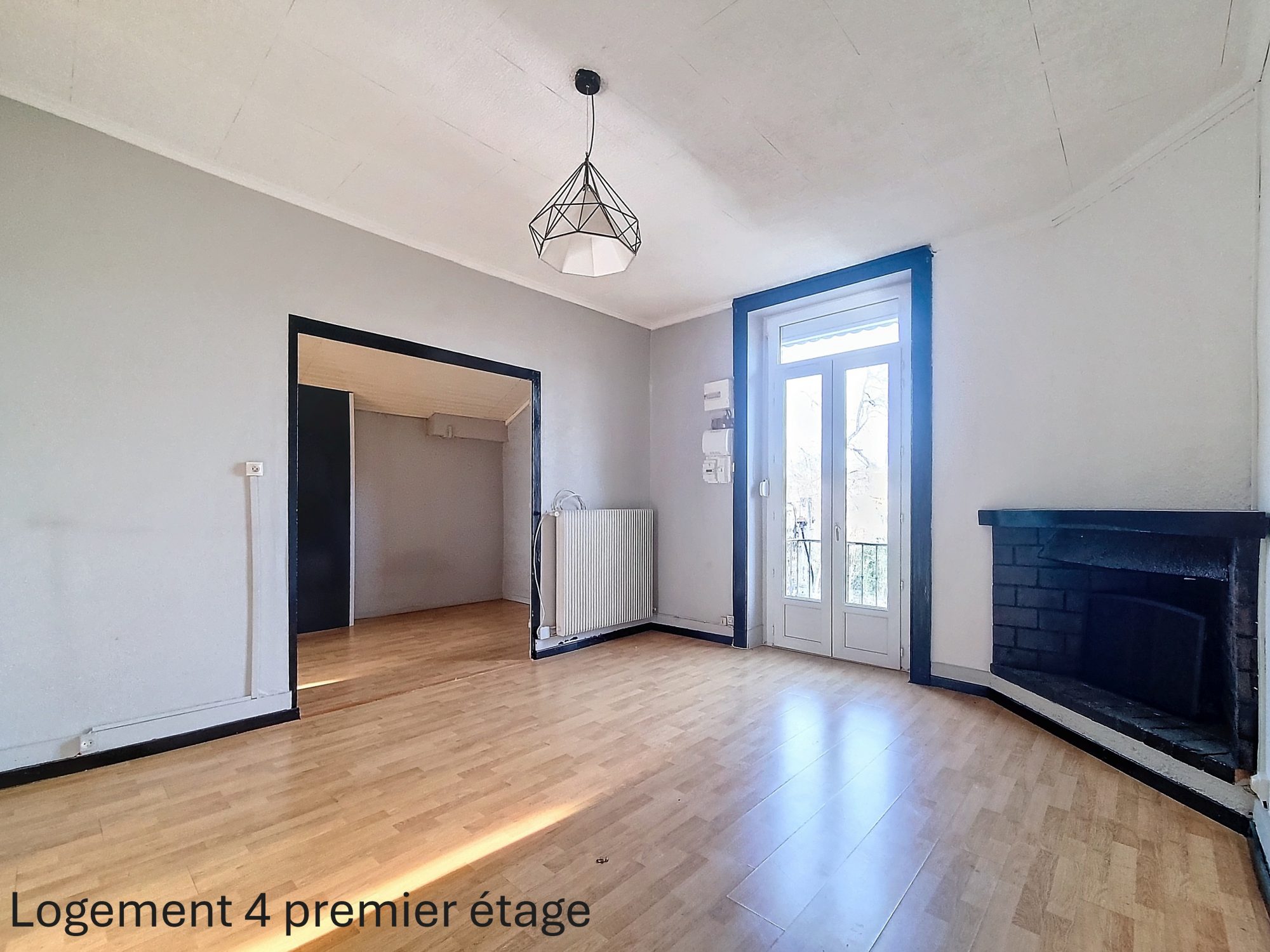 tènement de 5 logements Fraisses 42490