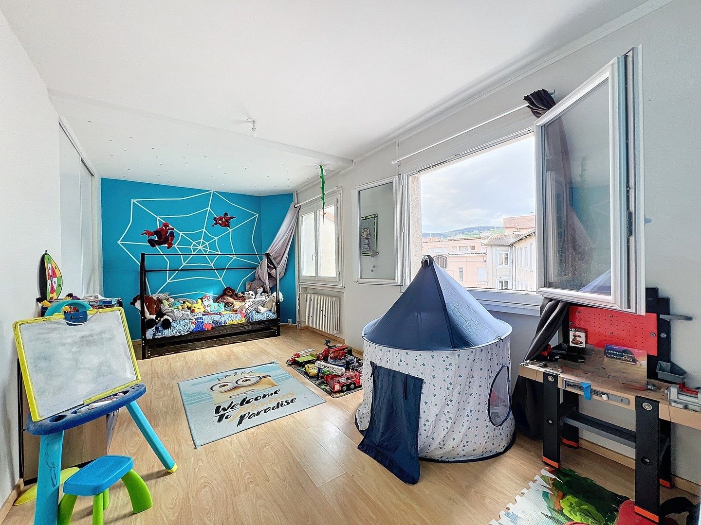 APPARTEMENT CENTRE TARARE 136 M² - 3 CHAMBRES - RENOVE Tarare 69170