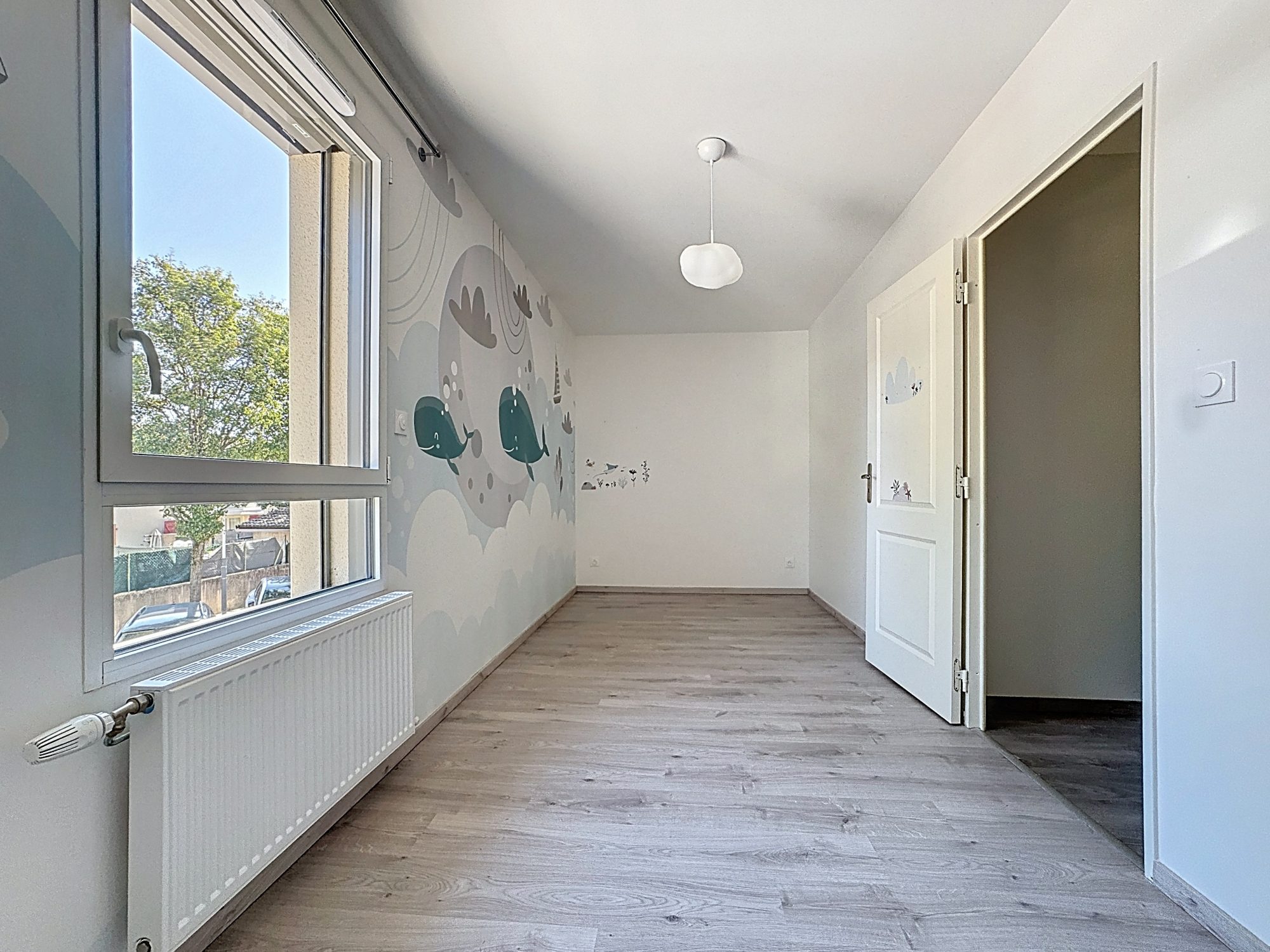 Maison de 2020 au centre ville de 110m2 - 4 chambres avec Garage et stationnement. Saint Symphorien d'Ozon 69360