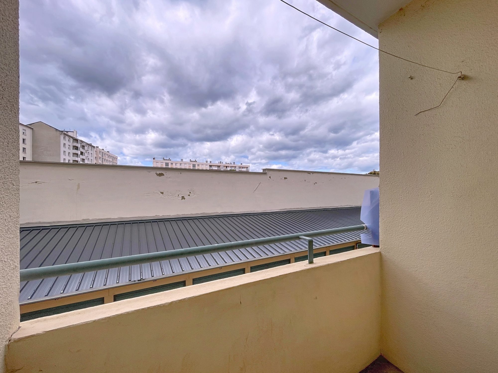 T4- 73,50M2- RUE GREUZE-PARKING COLLECTIF Villeurbanne 69100