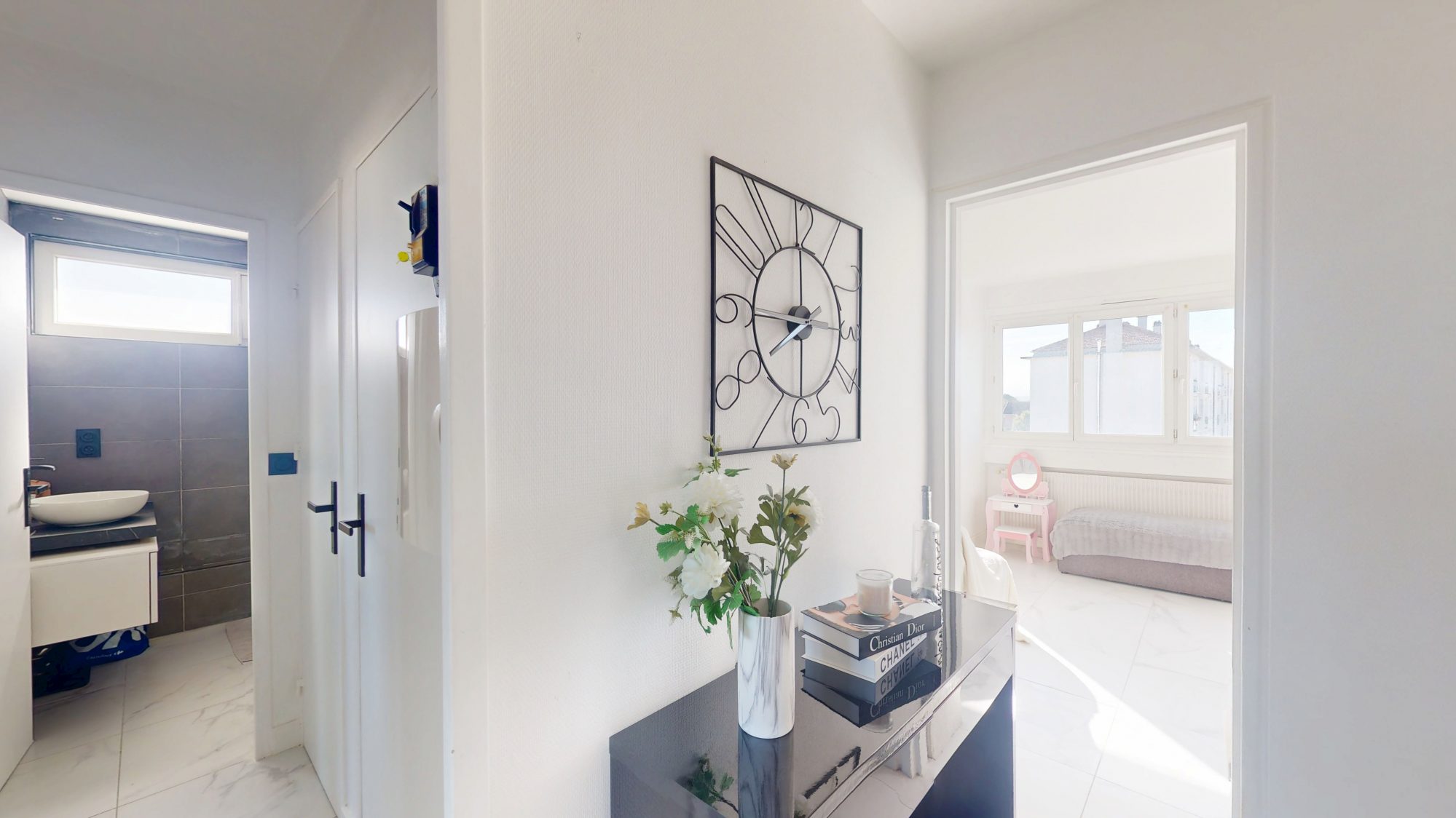 T2/T3 rénové avec balcon,3ieme etage sans ascenseur Montbrison 42600