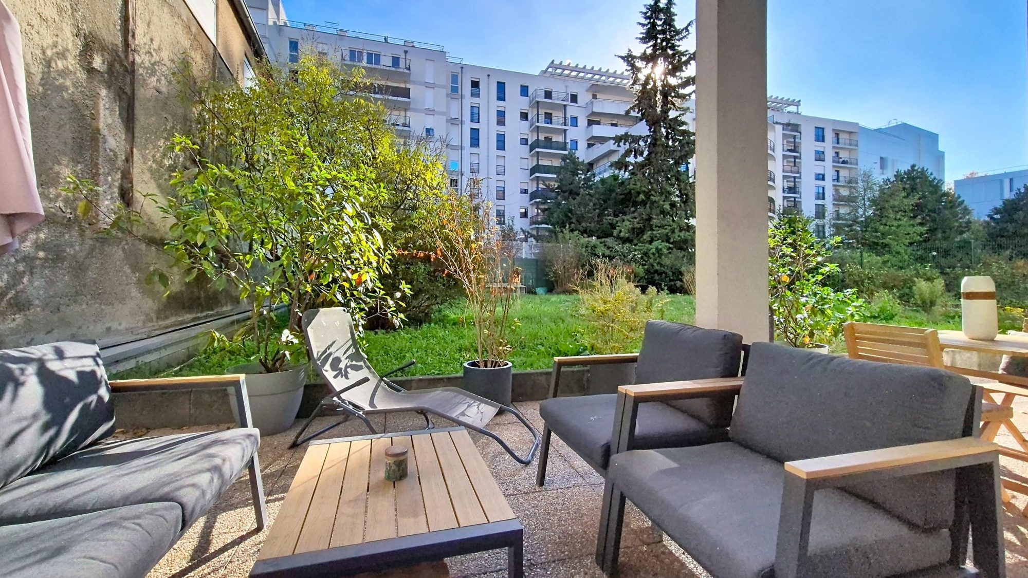 Lyon 7 Rive Gauche - T3 PMR de 68.56m² - Terrasse 26m² - Prêt à vivre - Lumineux