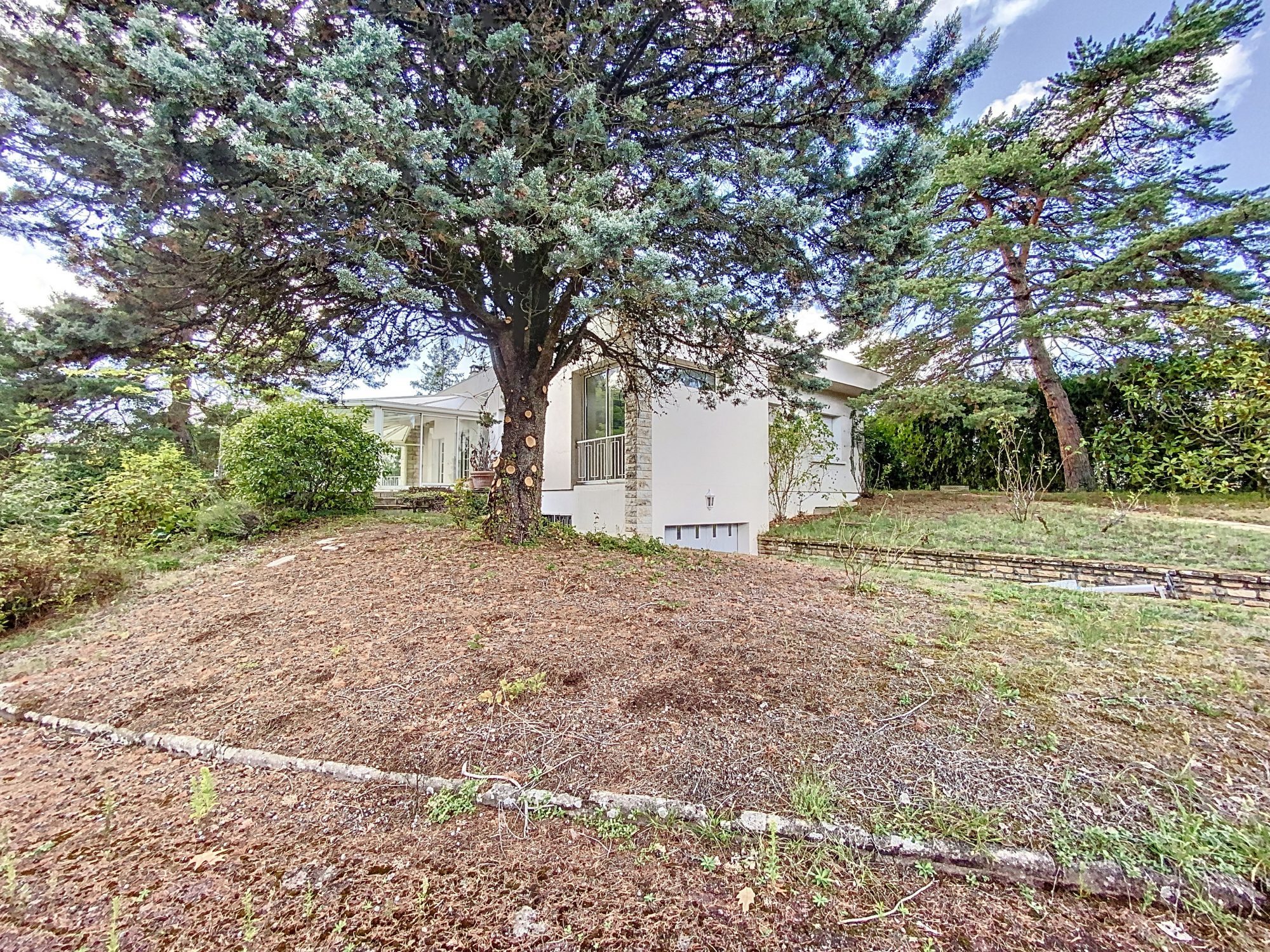 Grande maison avec piscine et grand terrain de 1250m2 Dardilly 69570