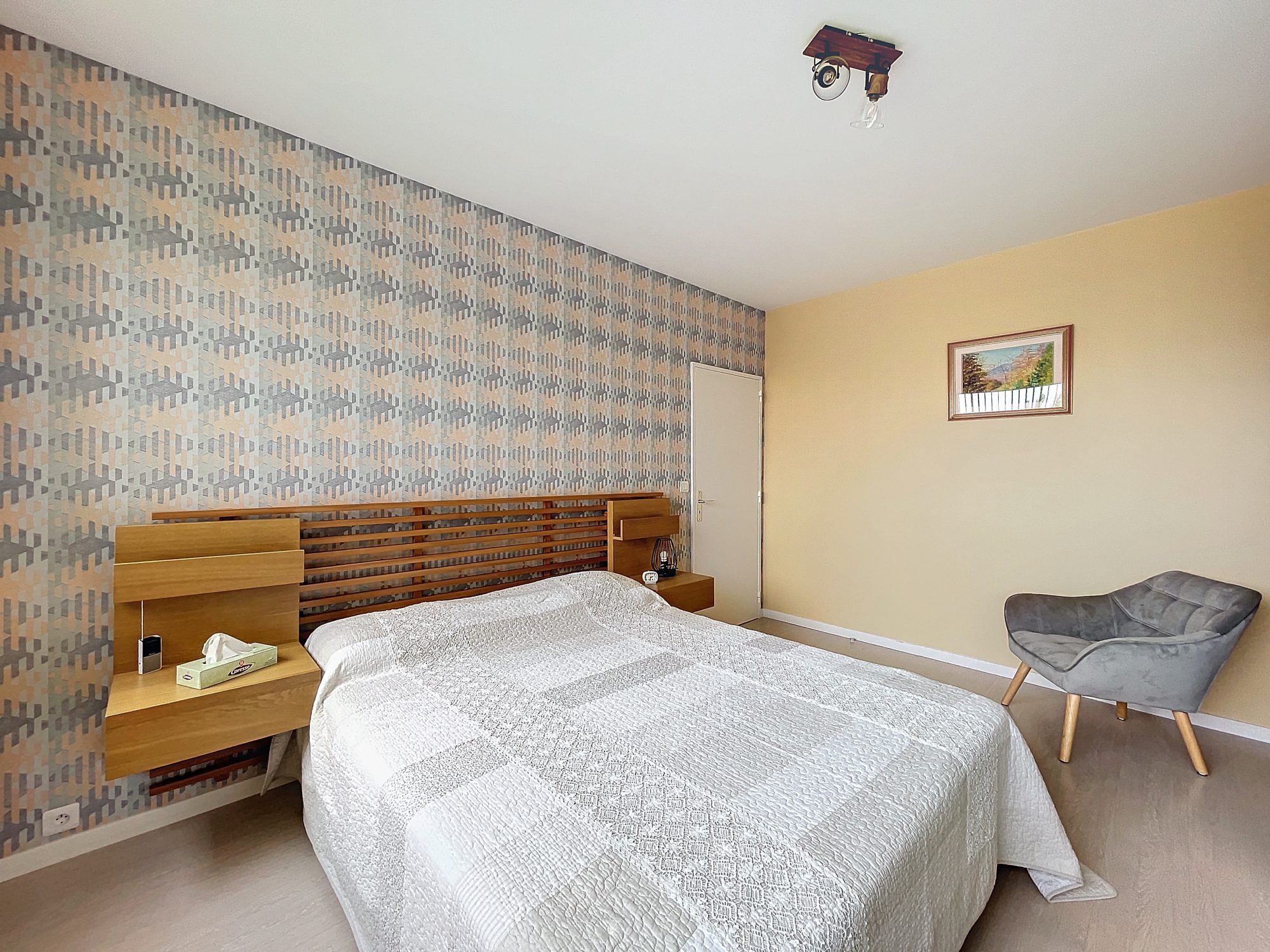 Appartement - 4 pièces - 121 m² - Chaumont (52000)