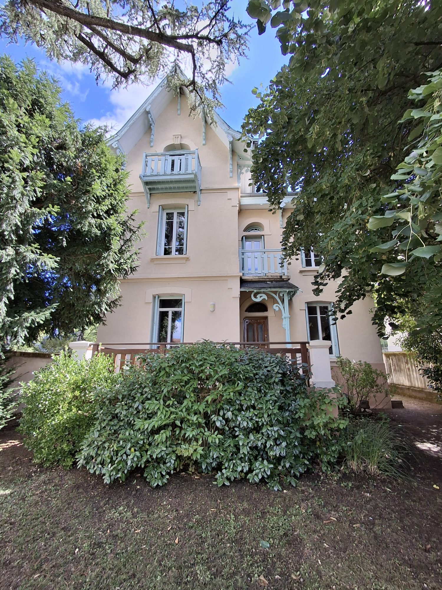 Maison - 7 pièces - 155 m² - Firminy (42700)