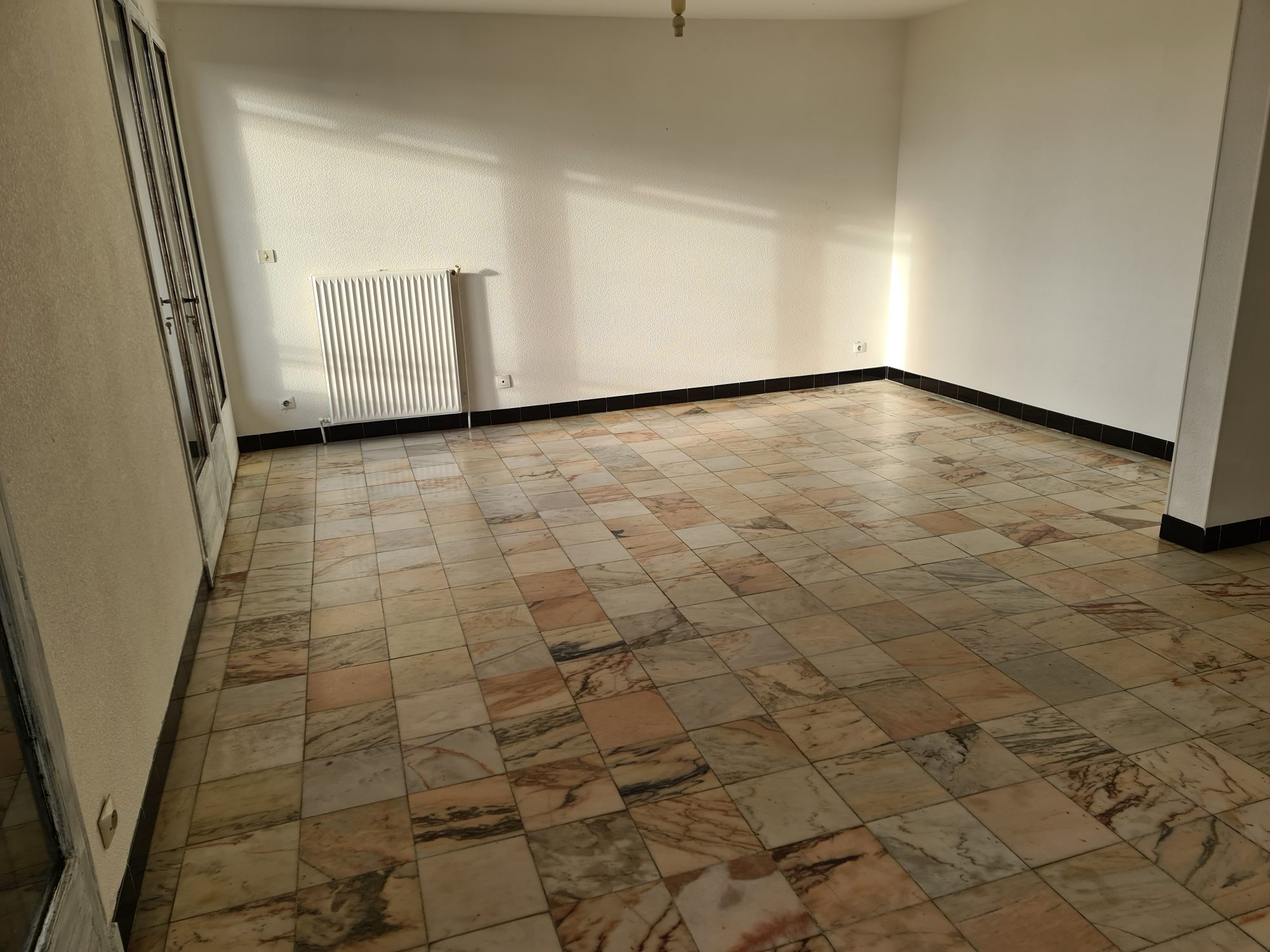 APPARTEMENT Type T2 de 69 m²