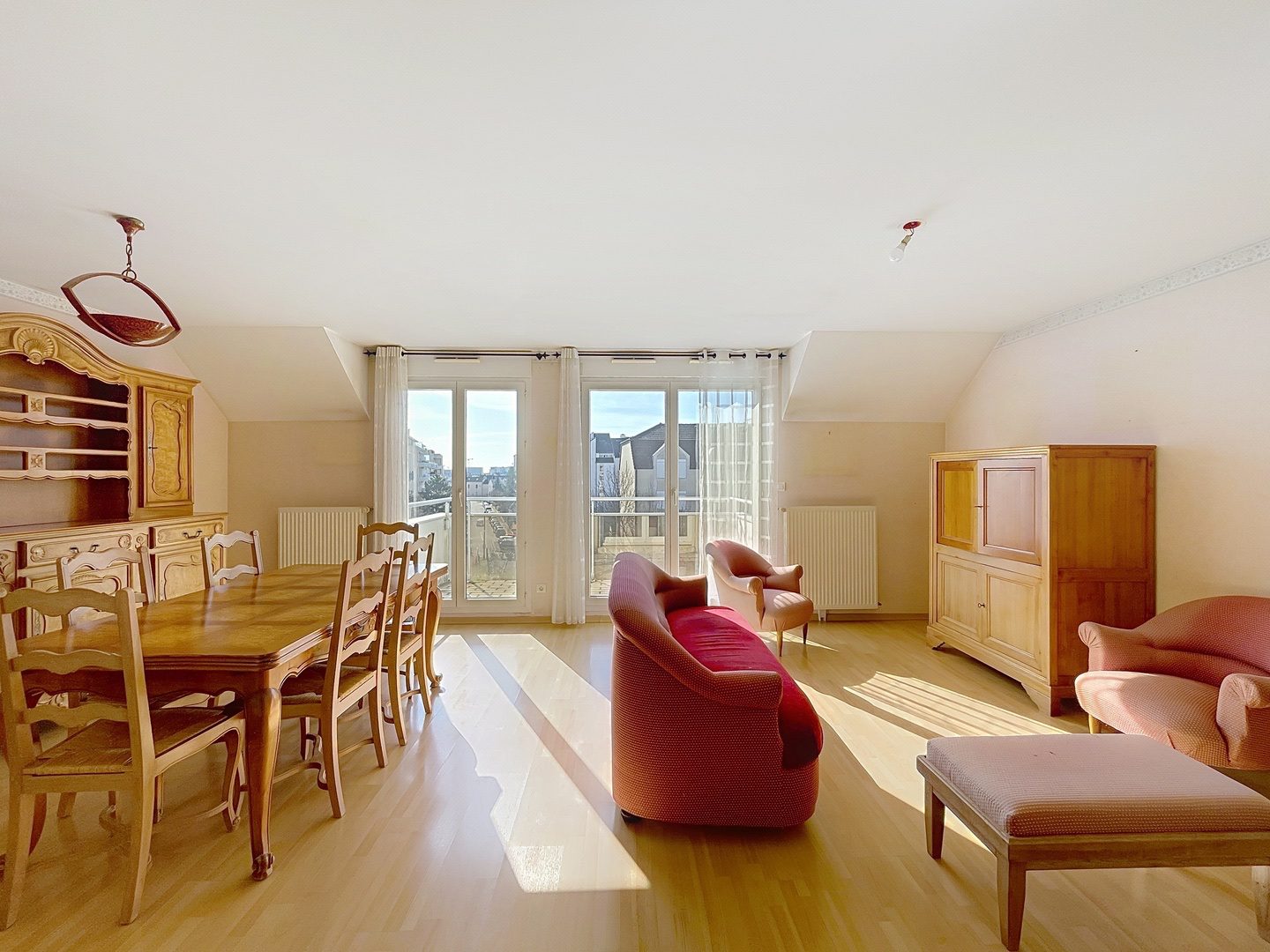 Sous-offre T4 de 74m2 avec balcon, place de parking et cave - Canal