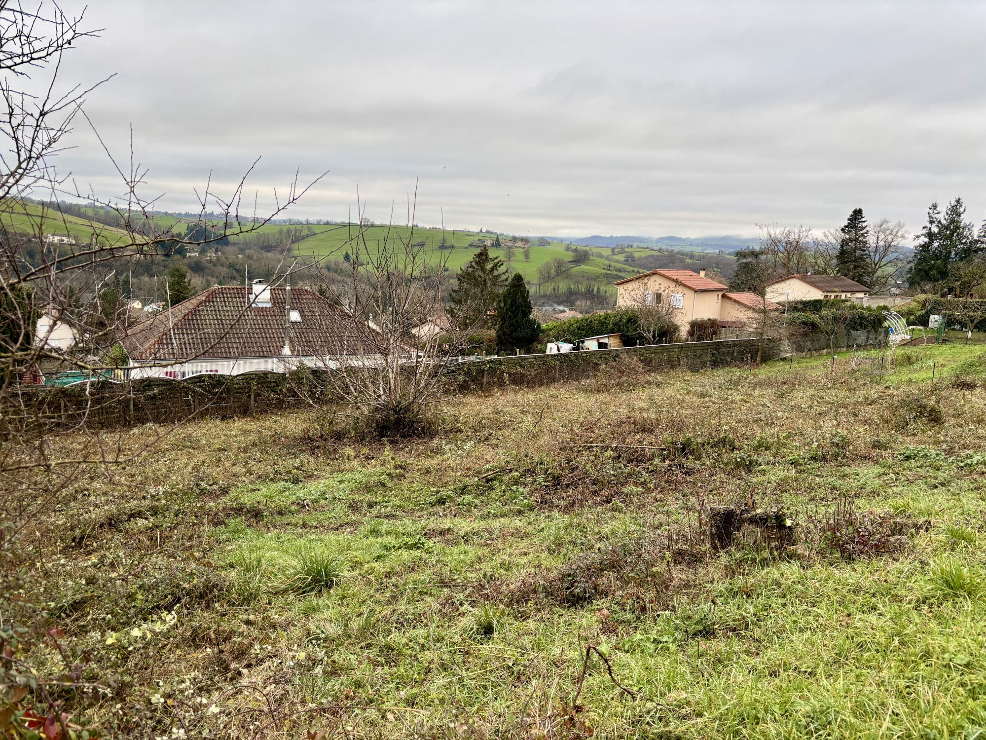 TERRAIN 1005m² Amplepuis 69550