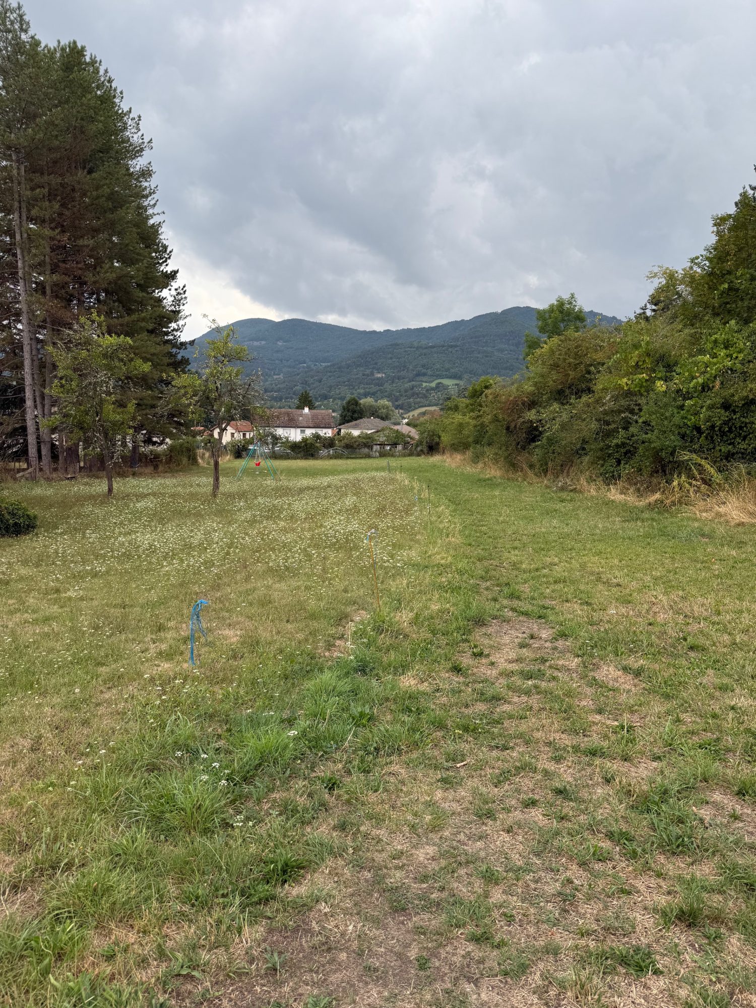 Grand terrain à bâtir proche centre de Retournac !