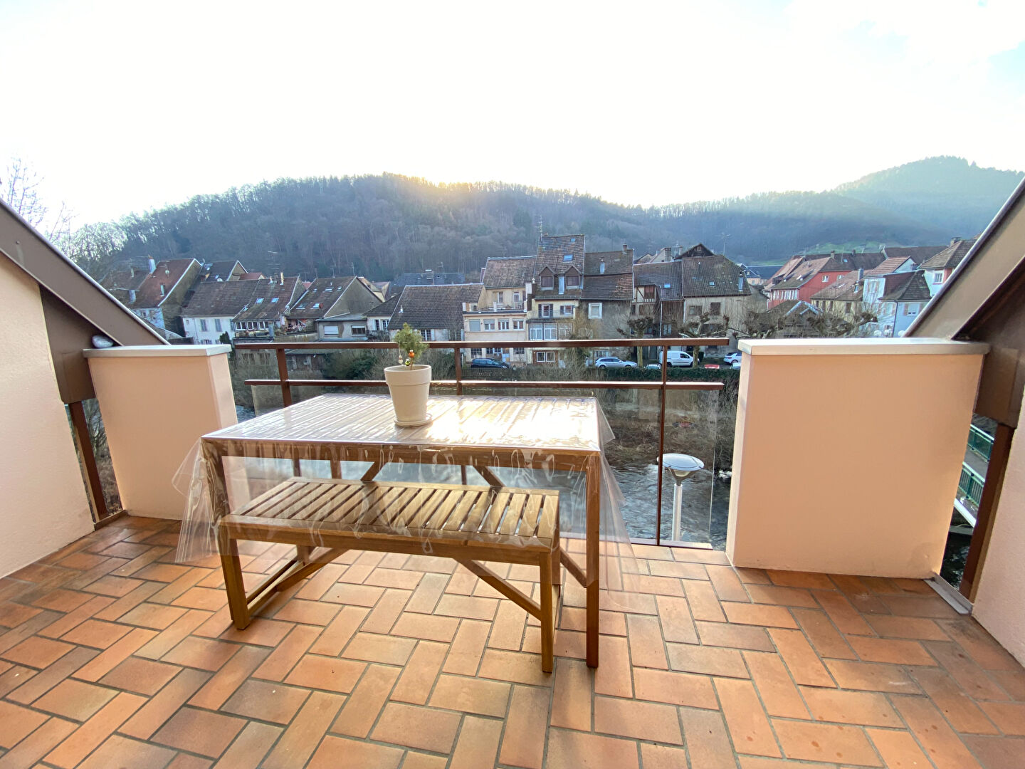 Appartement duplex Thann 5 pièce(s) 110.05 m² avec terrasse - garage et cave