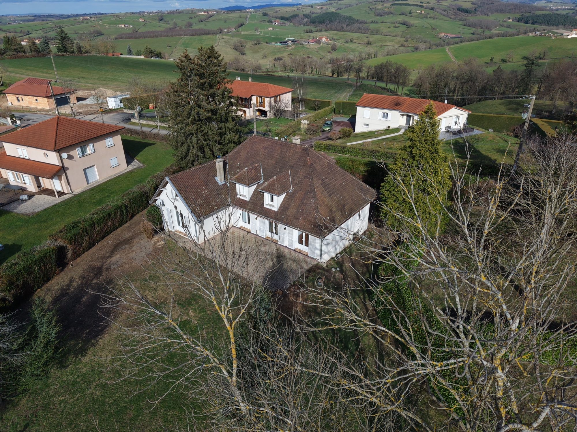 Belle maison individuelle à révoner Lay 42470