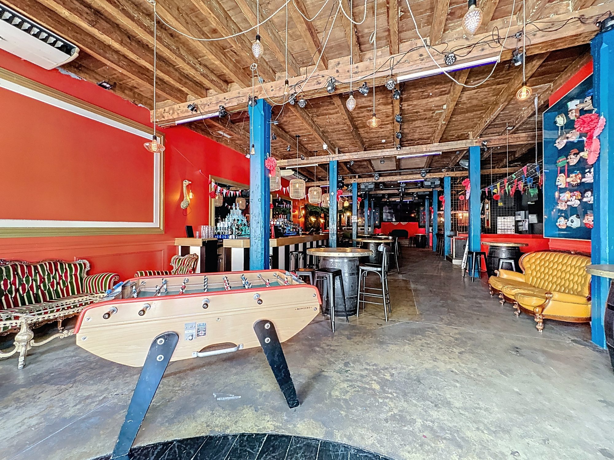 NARBONNE : Immeuble commercial de 1394m²