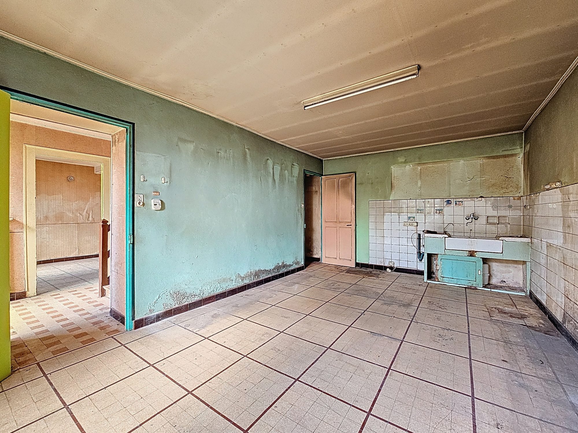 Maison à rénover avec gros potentiel Porte-des-Bonnevaux 38260