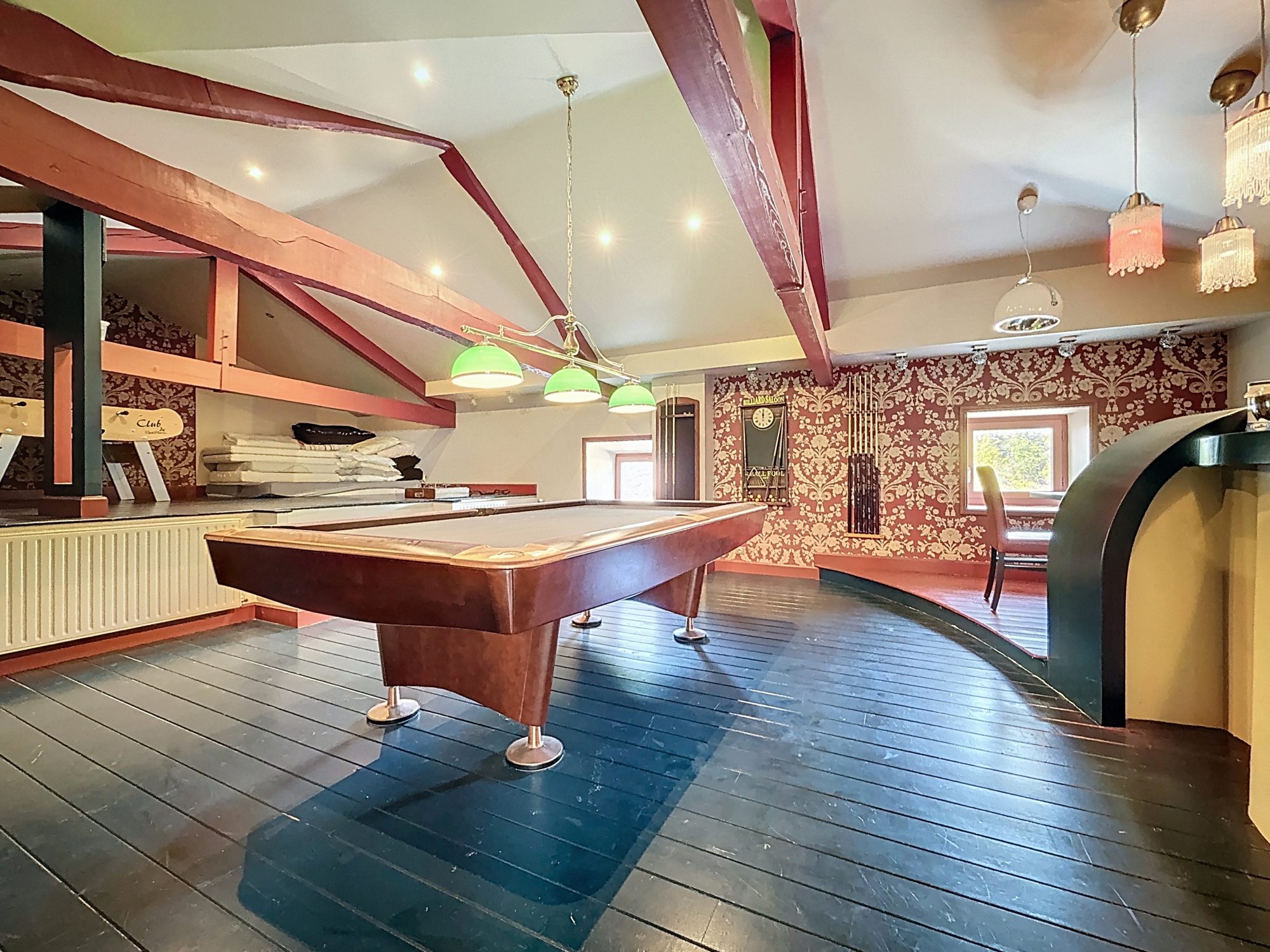 Grande propriété familiale avec deux maisons sur 935 m² de terrain arboré – Calme et potentiel locatif Chambost-Longessaigne 69770