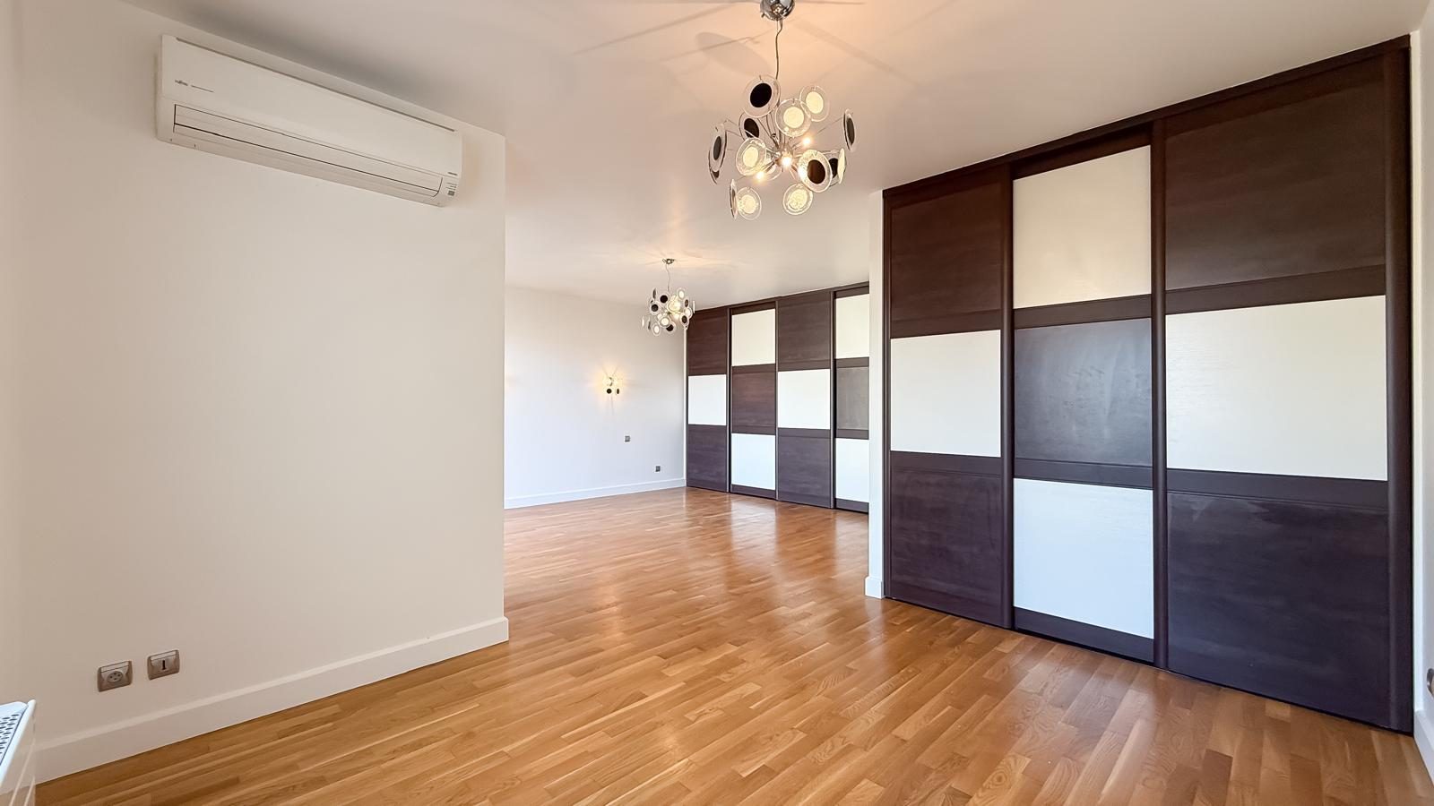 Maison de ville contemporaine  avec jardin et garage Villeurbanne 69100