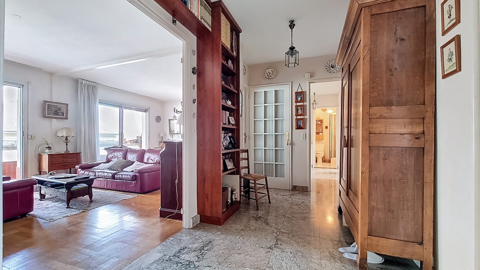 Métro Saxe-Gambetta - Appartement T5 de 120 m² avec terrasse. Possibilité parking en sous sol Lyon 69007