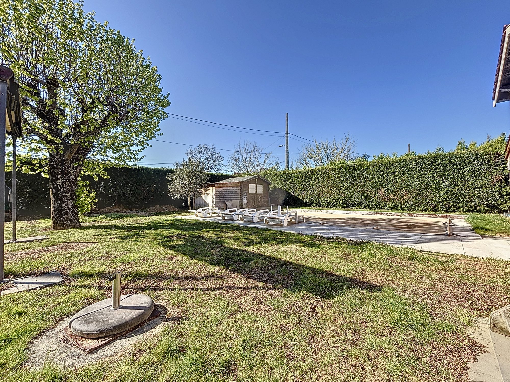 Centre village, belle maison de 160 m², terrain de 850 m² avec piscine Chaponost 69630