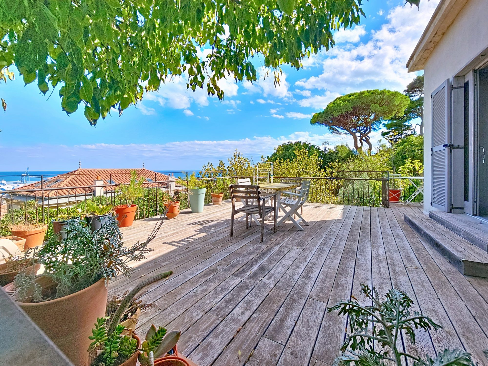 Sète : Mont St Clair sur une parcelle de 1487 m² maison de 100 m²