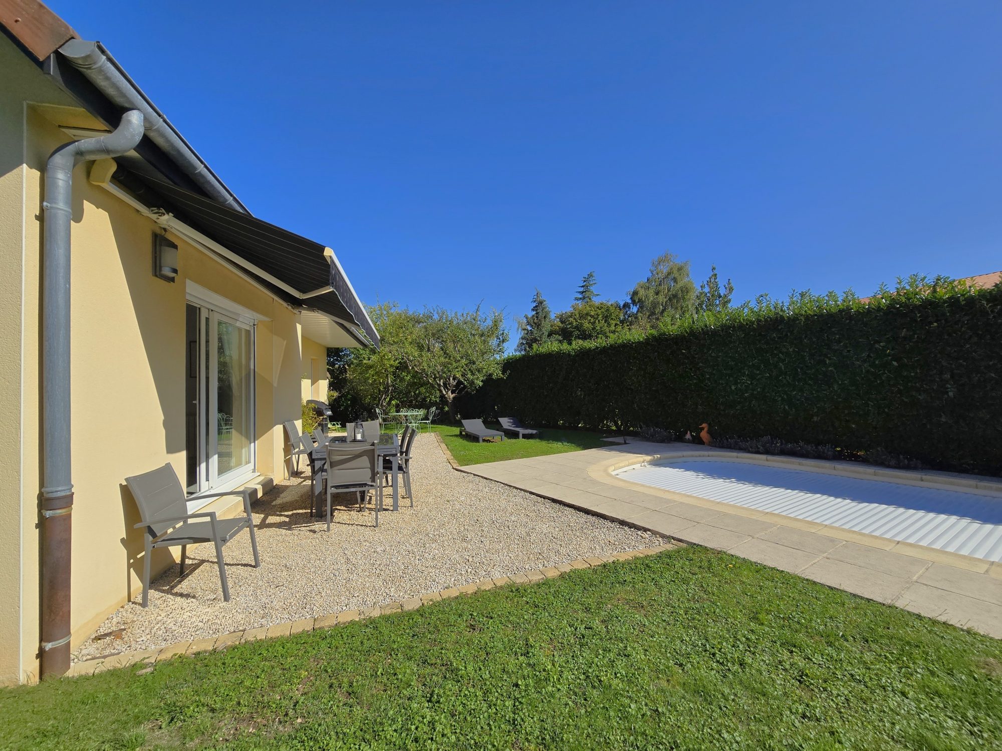 Maison familiale 175m² - 8 Pièces - 6 Chambres - Piscine Bellefond 21490