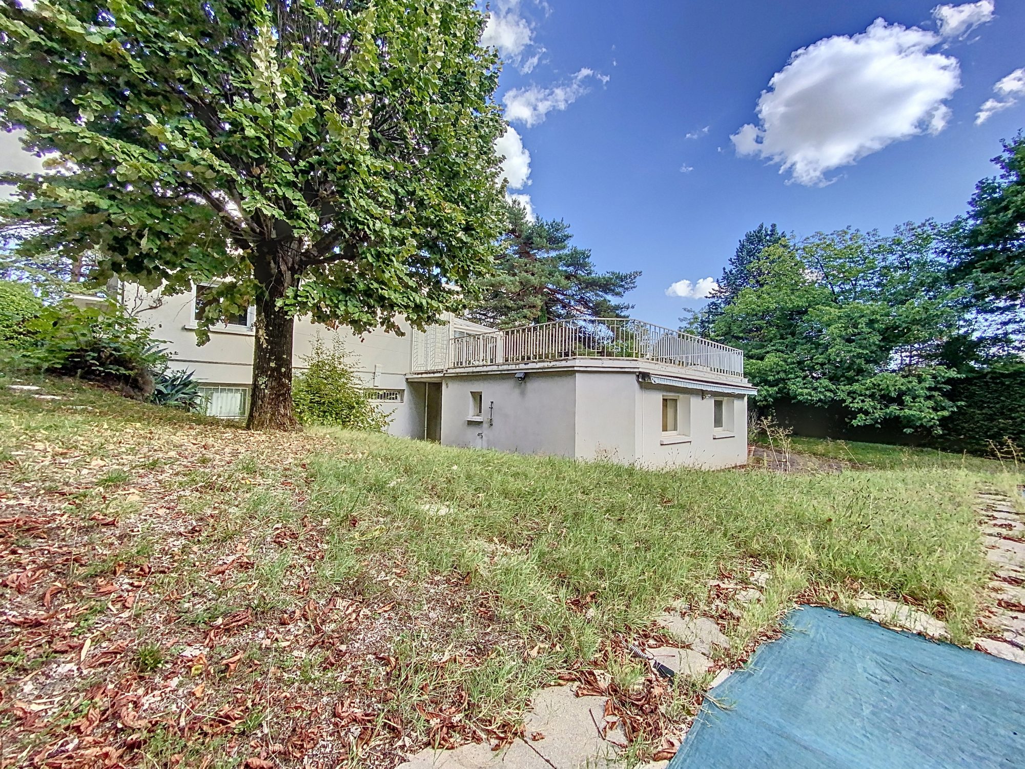 Grande maison avec piscine au calme Dardilly 69570
