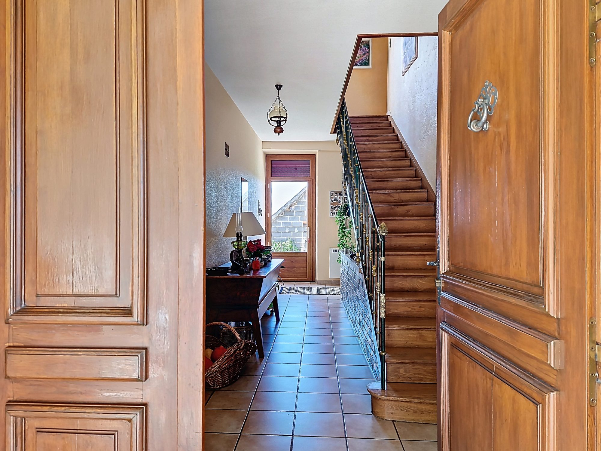 Authentique maison brionnaise  – volumes, charme et potentiel La Clayette 71800