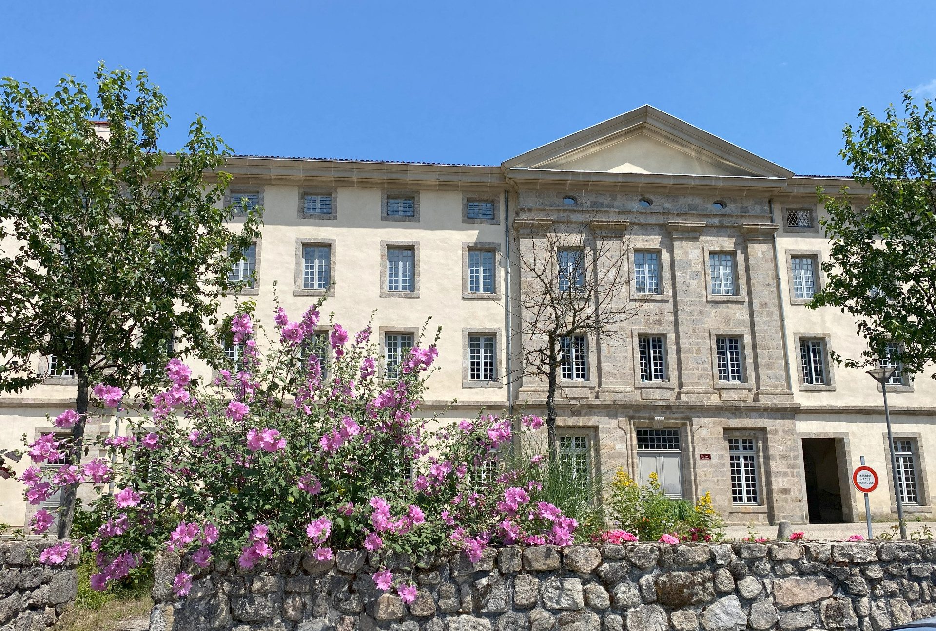 Appartement Abbaye Cistercienne La séauve-sur-semène 43140