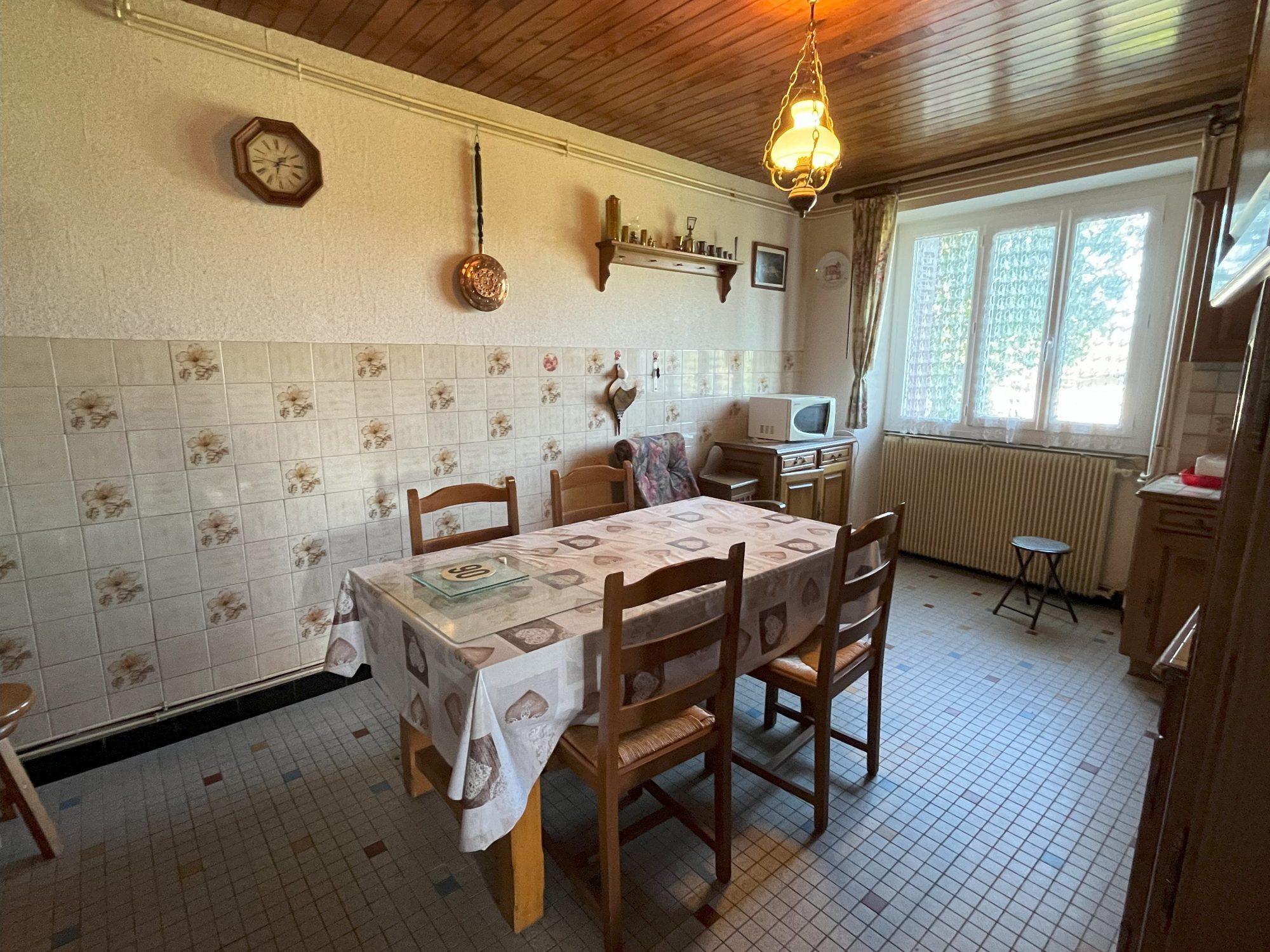 Maison ancienne avec dépendances Champétières 63600