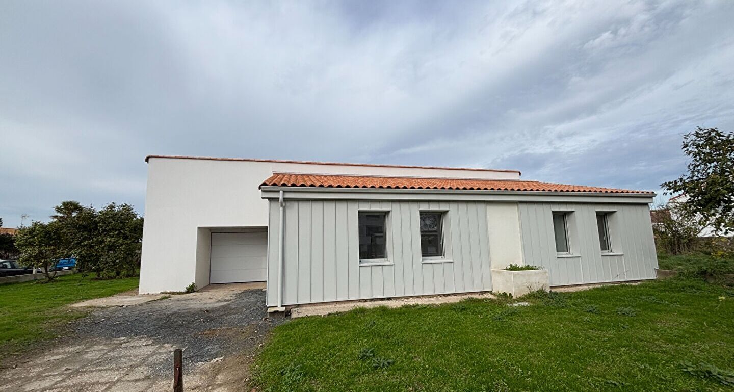 Maison COEX 125 m2 COËX 85220