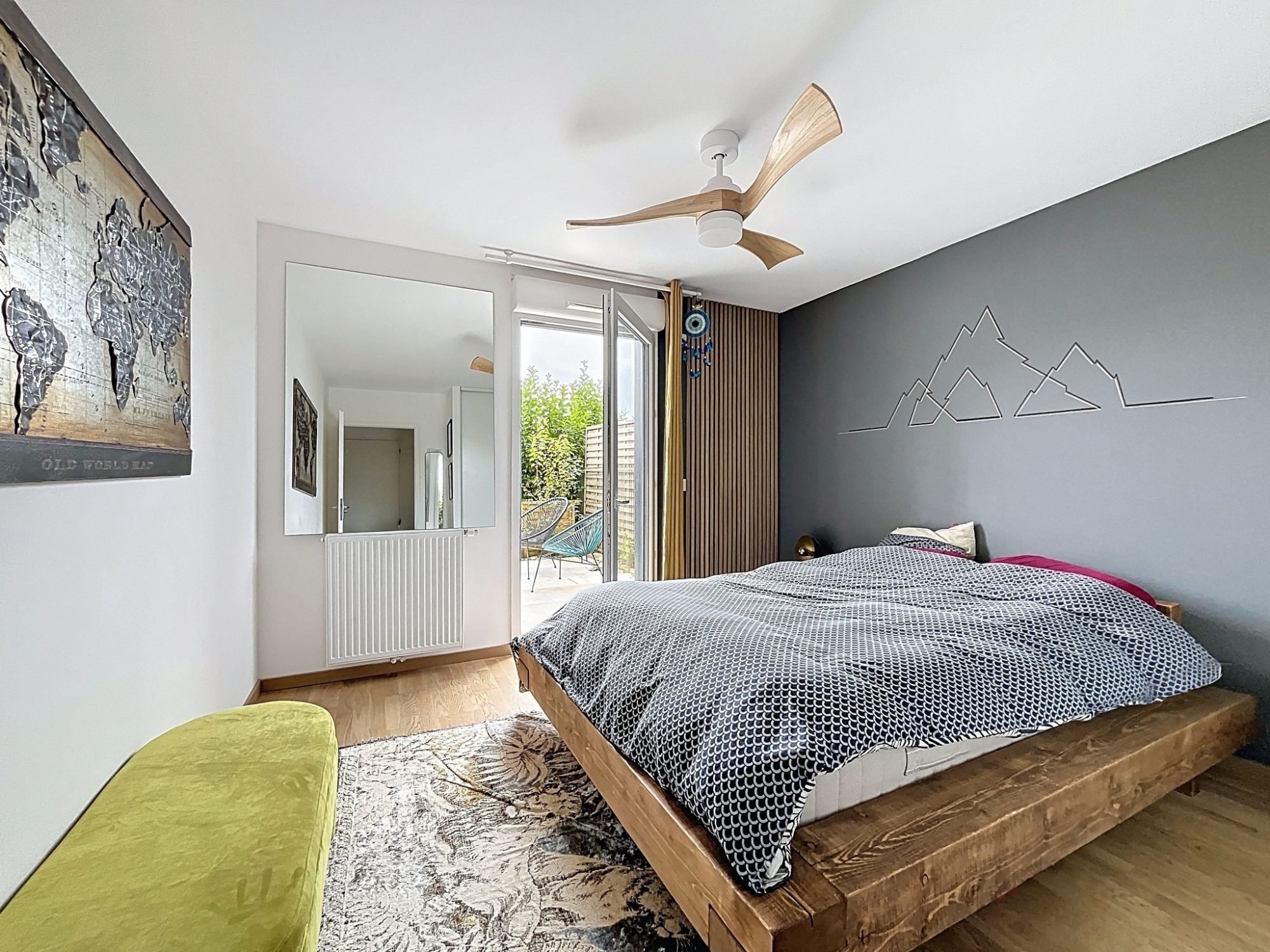 Appartement de 67m2 avec 3 garages Cessy 01170