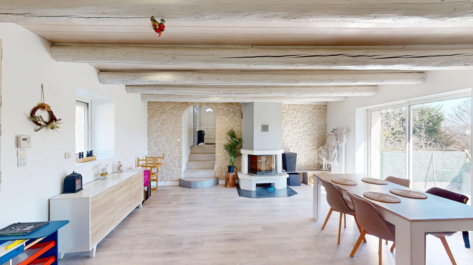 Maison - 5 pièces - 135 m² - Fraisses (42490)