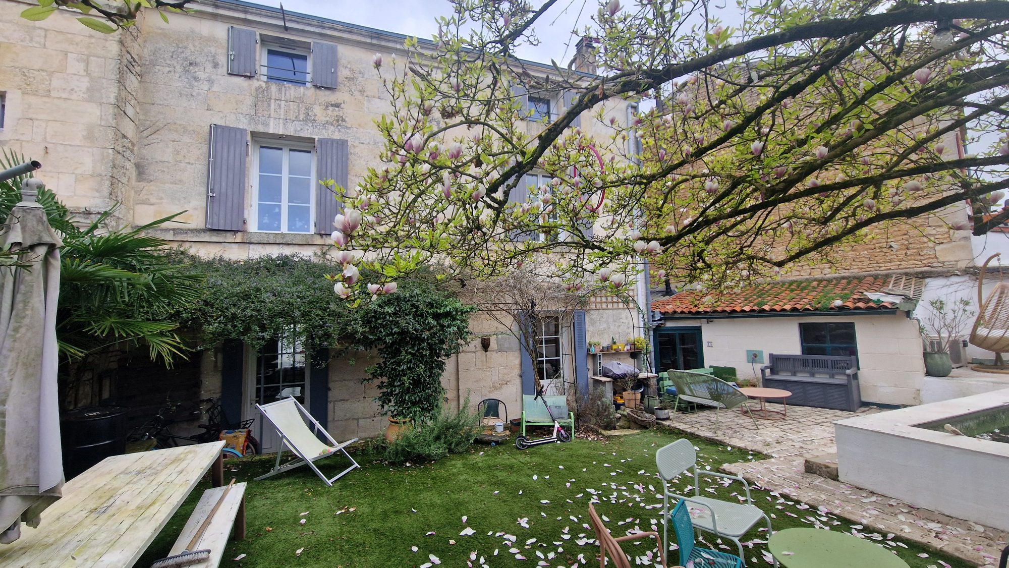 Maison - 9 pièces - 190 m² - Niort (79000)