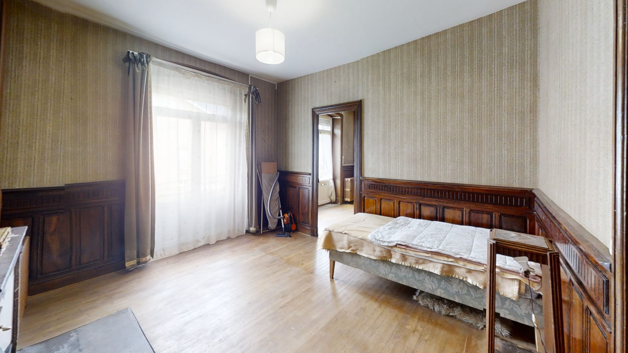 Maison - 10 pièces - 255 m² - Dunières (43220)