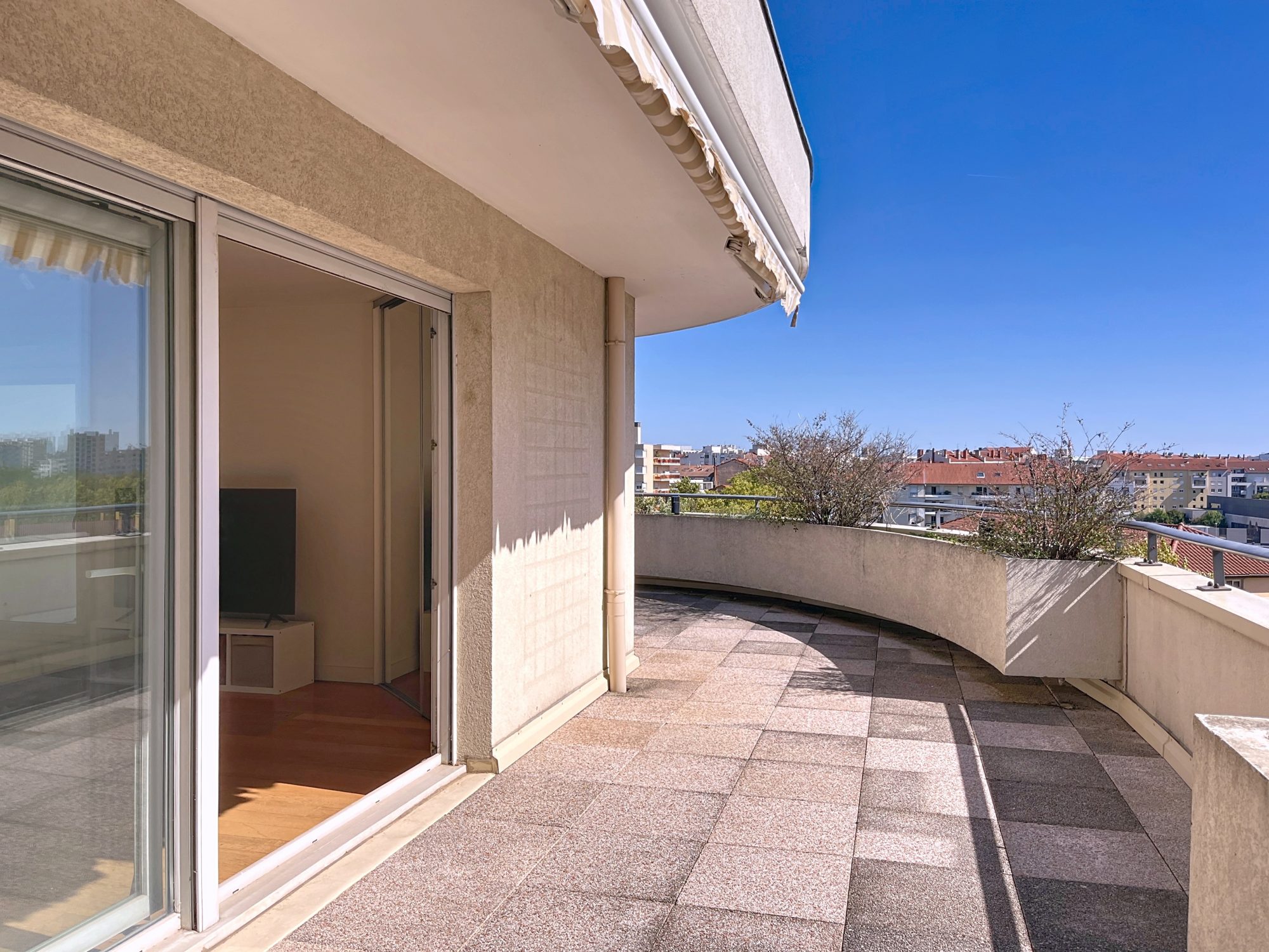 Dernier étage – Terrasse panoramique Lyon 69007