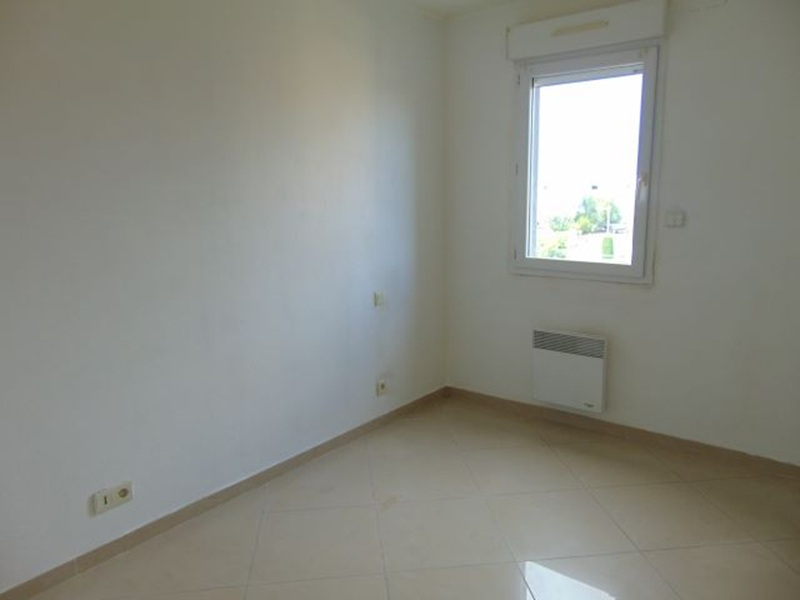 T4 Agde  - 75 m² avec terrasse, garage et parking. AGDE 34300