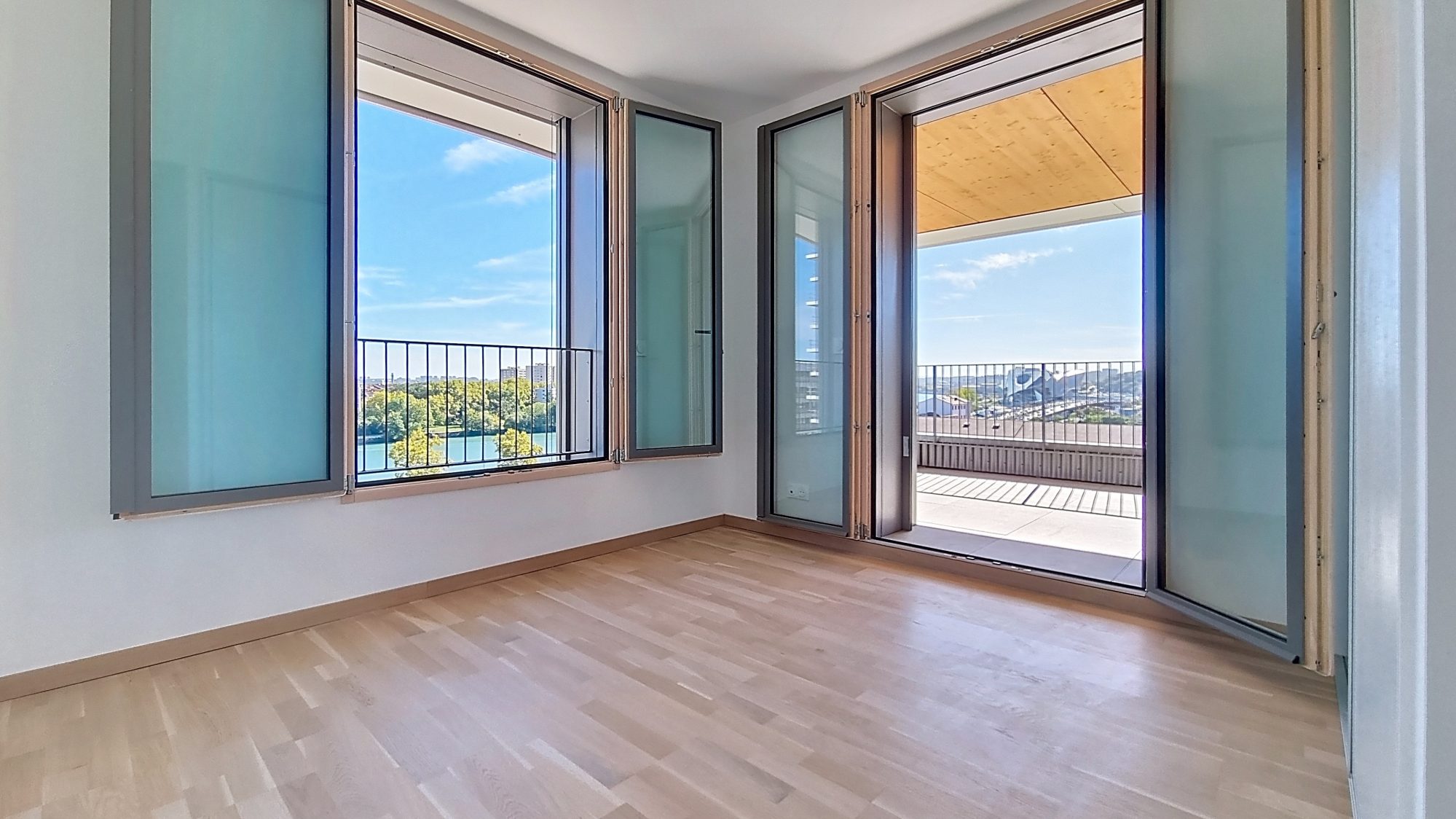 T4 coeur Confluence avec loggia Lyon 69002