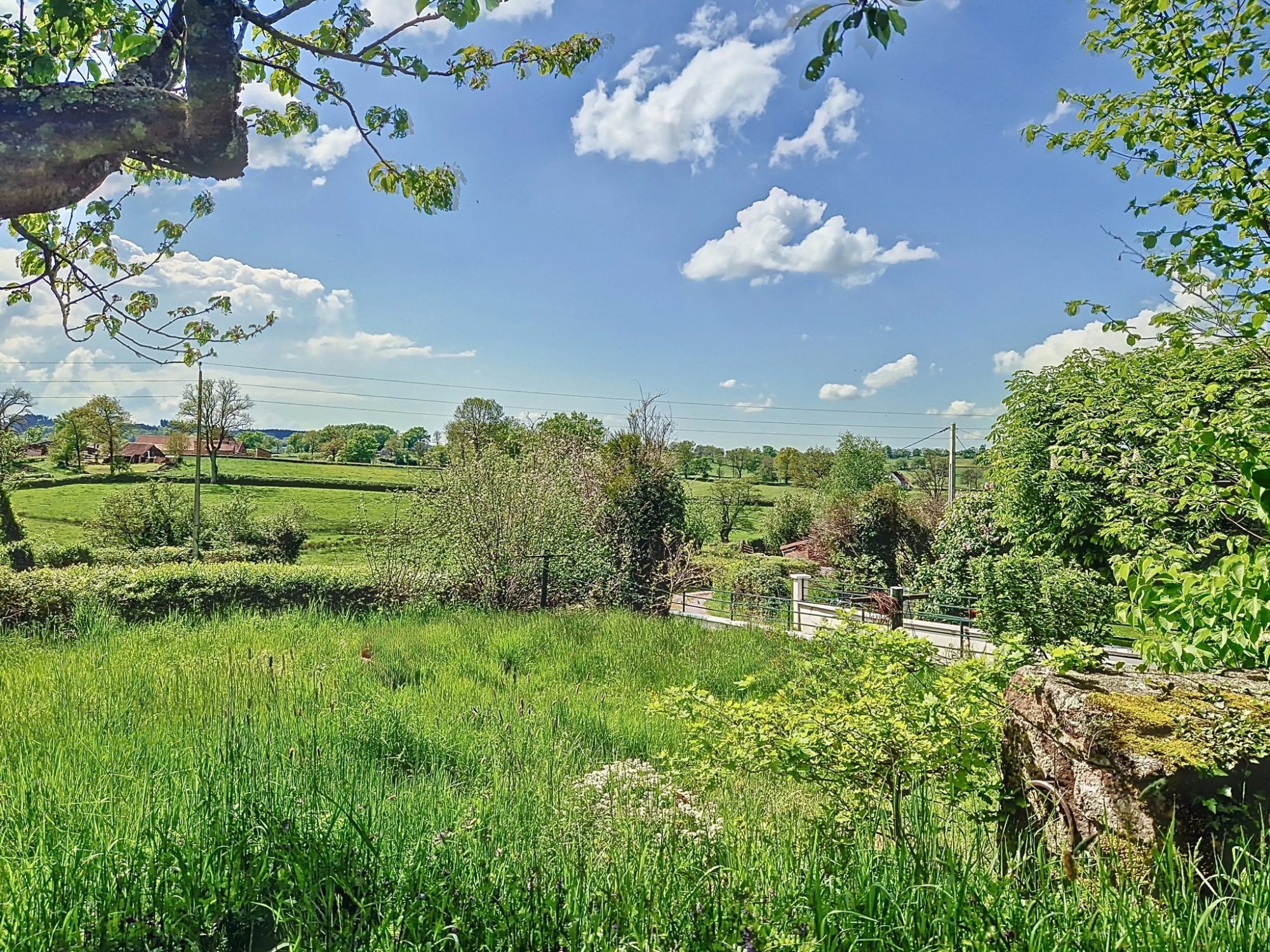 Maison en pierre – 4 chambres – 148 m² habitables – à réinventer selon vos envies Colombier-en-Brionnais 71800