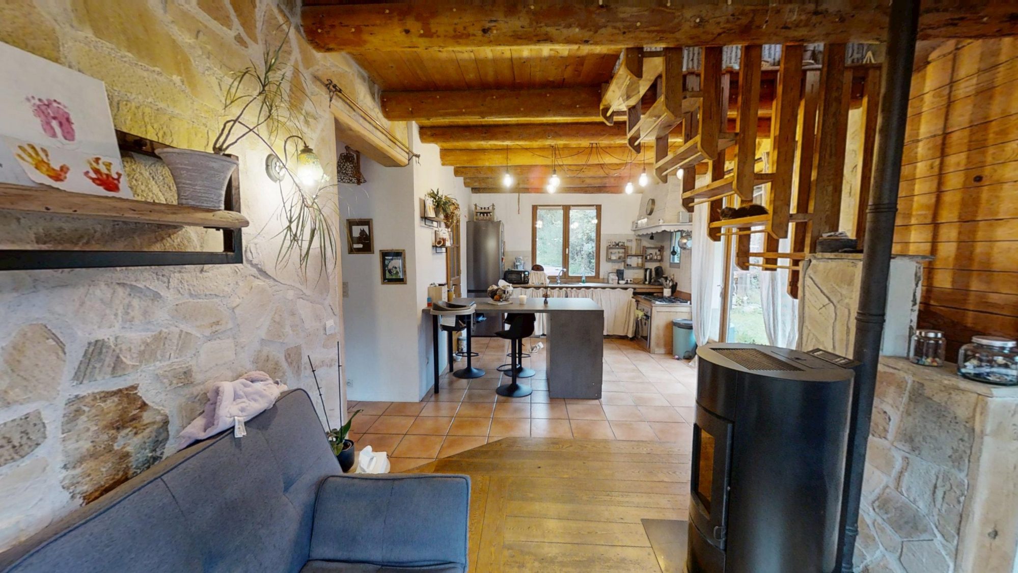 Maison - 5 pièces - 109 m² - Prades (43300)