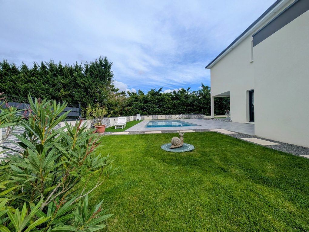 COTE D'OR (21) - FAUVERNEY - Superbe villa 6 pièces de 190 m² Fauverney 21110