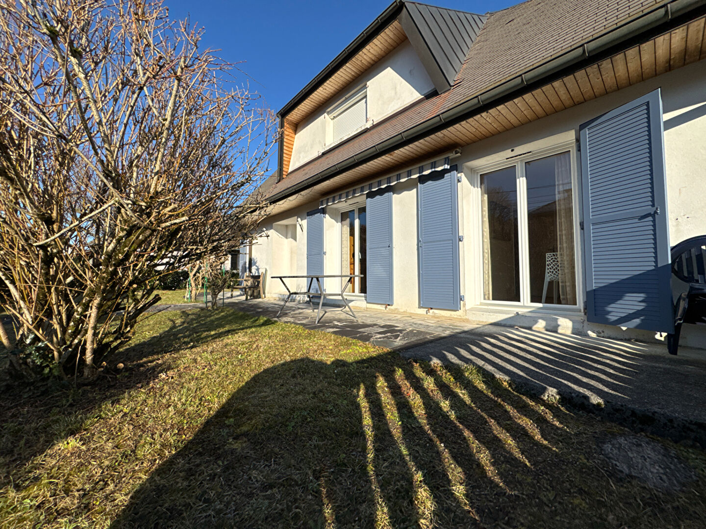 Maison d'architecte Lons Le Saunier 7 pièce(s) 5 chambres 125 m2