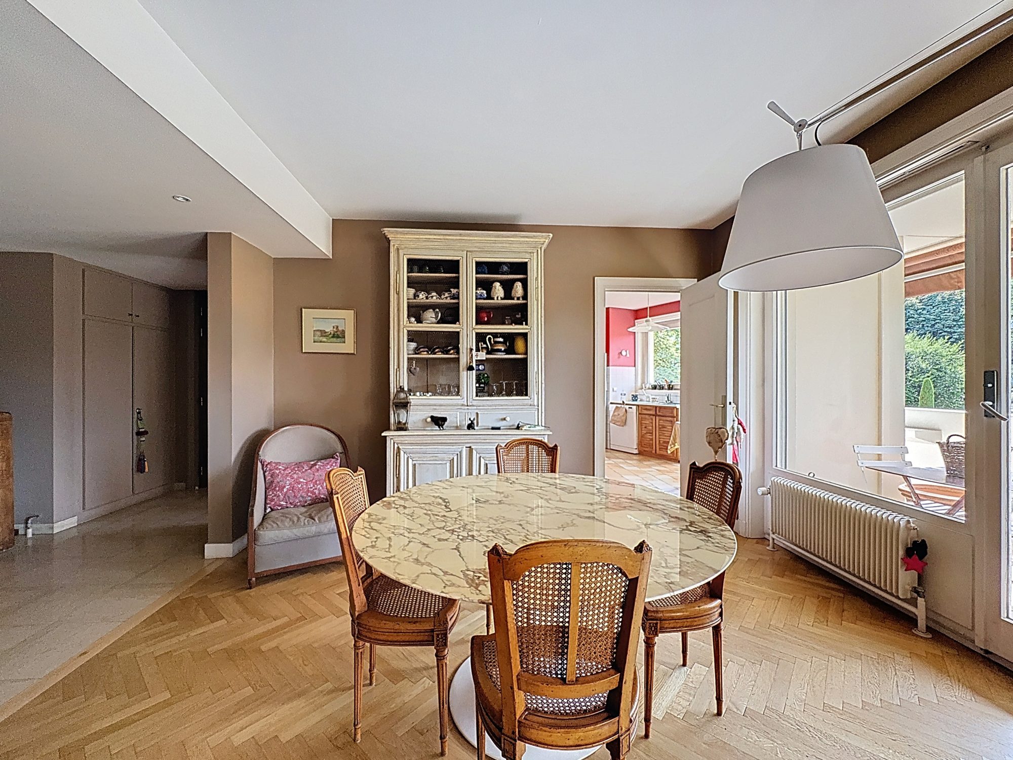 APPARTEMENT DE STANDING AVEC BALCONS Écully 69130