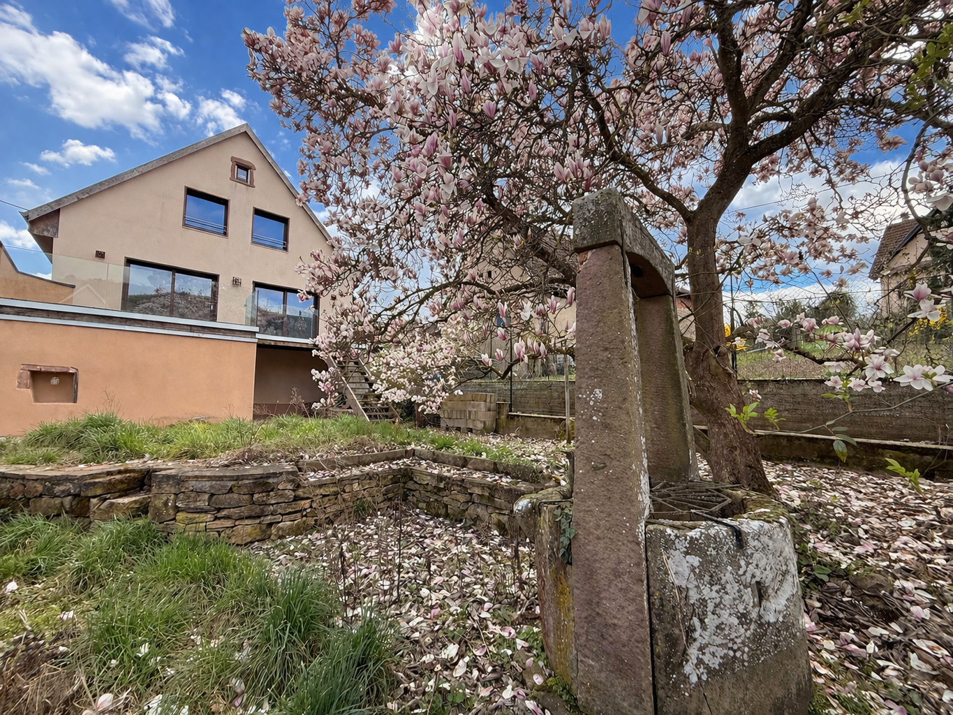 Maison  avec dépendances  -  havre de paix et de charme
