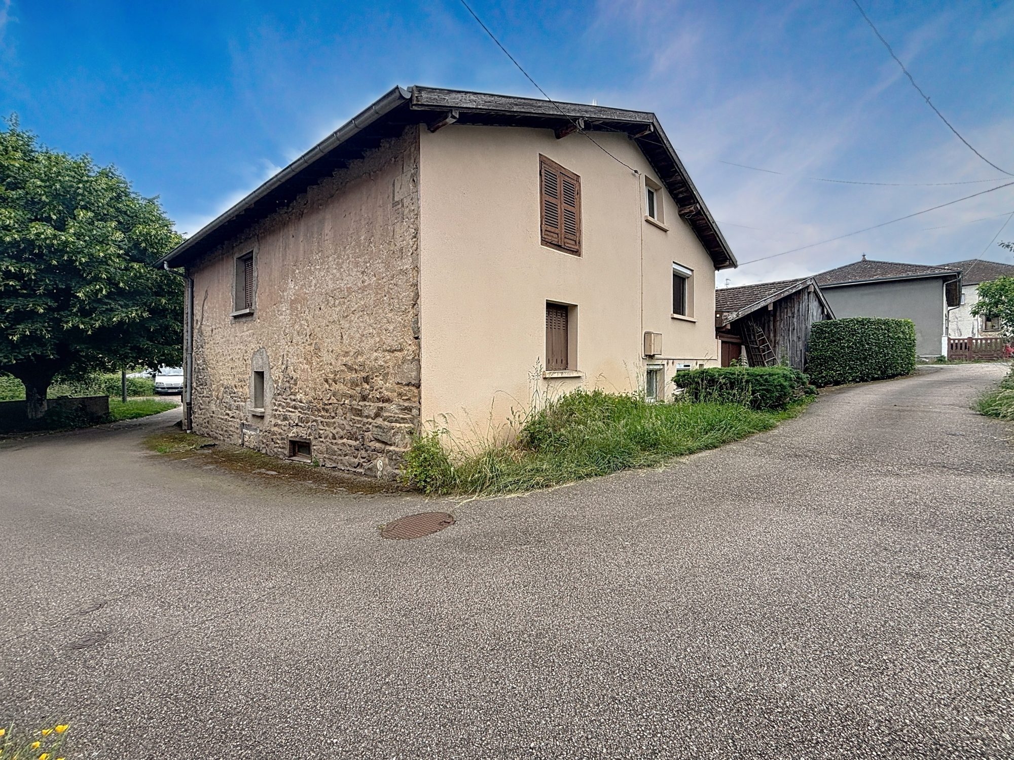 MAISON DE VILLAGE 85m² 3 chambres Cublize 69550