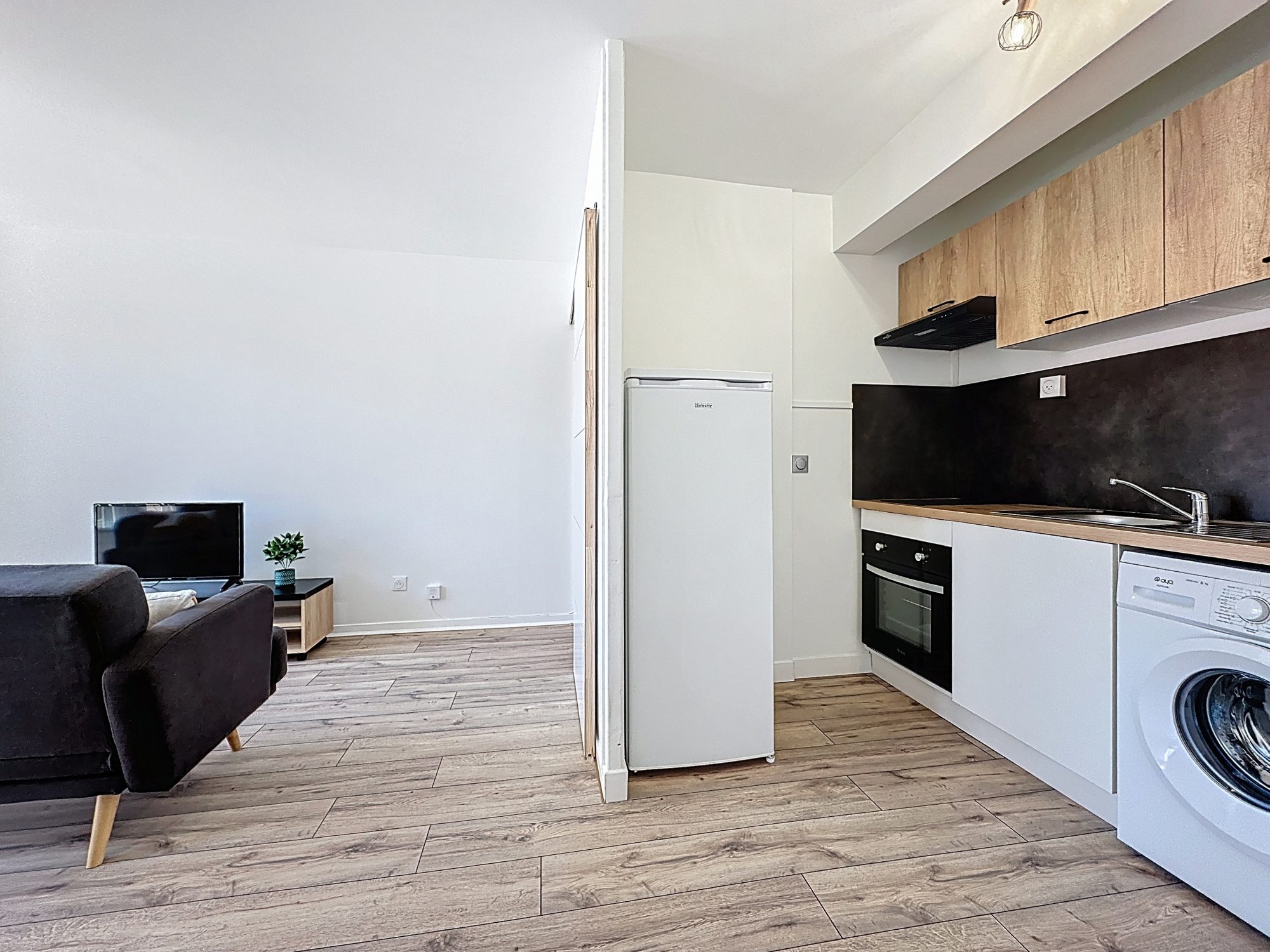 T2 meublé en excellent état - Dernier étage - Centre-ville du Puy-en-Velay – 95 000 € Le Puy-en-Velay 43000