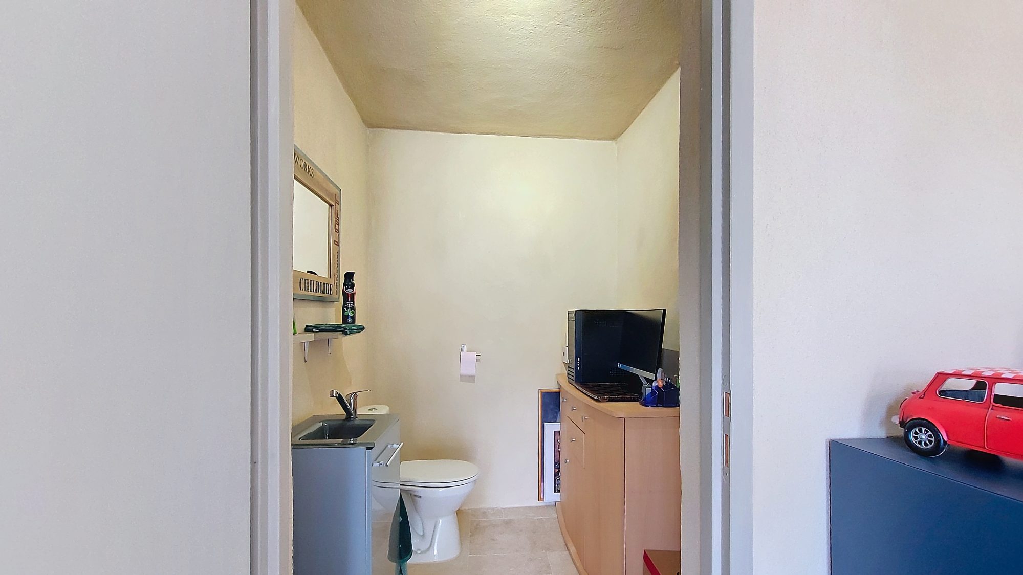 Grande Maison Familiale 180 m2 avec appartement indépendant -  Terrain de 4630 m2 Courthézon 84350