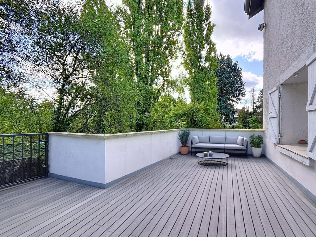 Appartement 88m² - Jardin de 200m² - 2 chambres (possible 3) - Terrain - Piscine