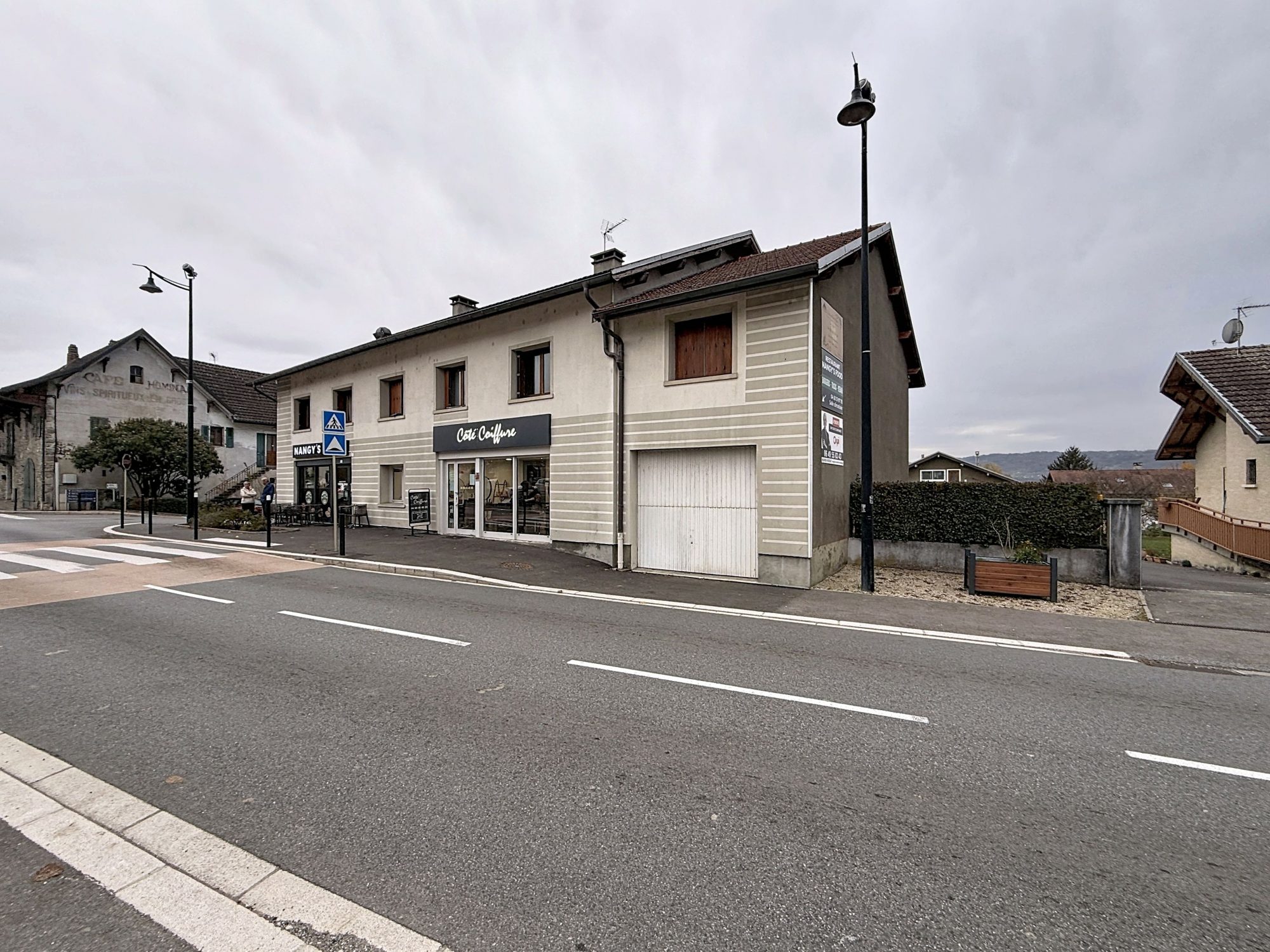 Immeuble de rendement de 328m2