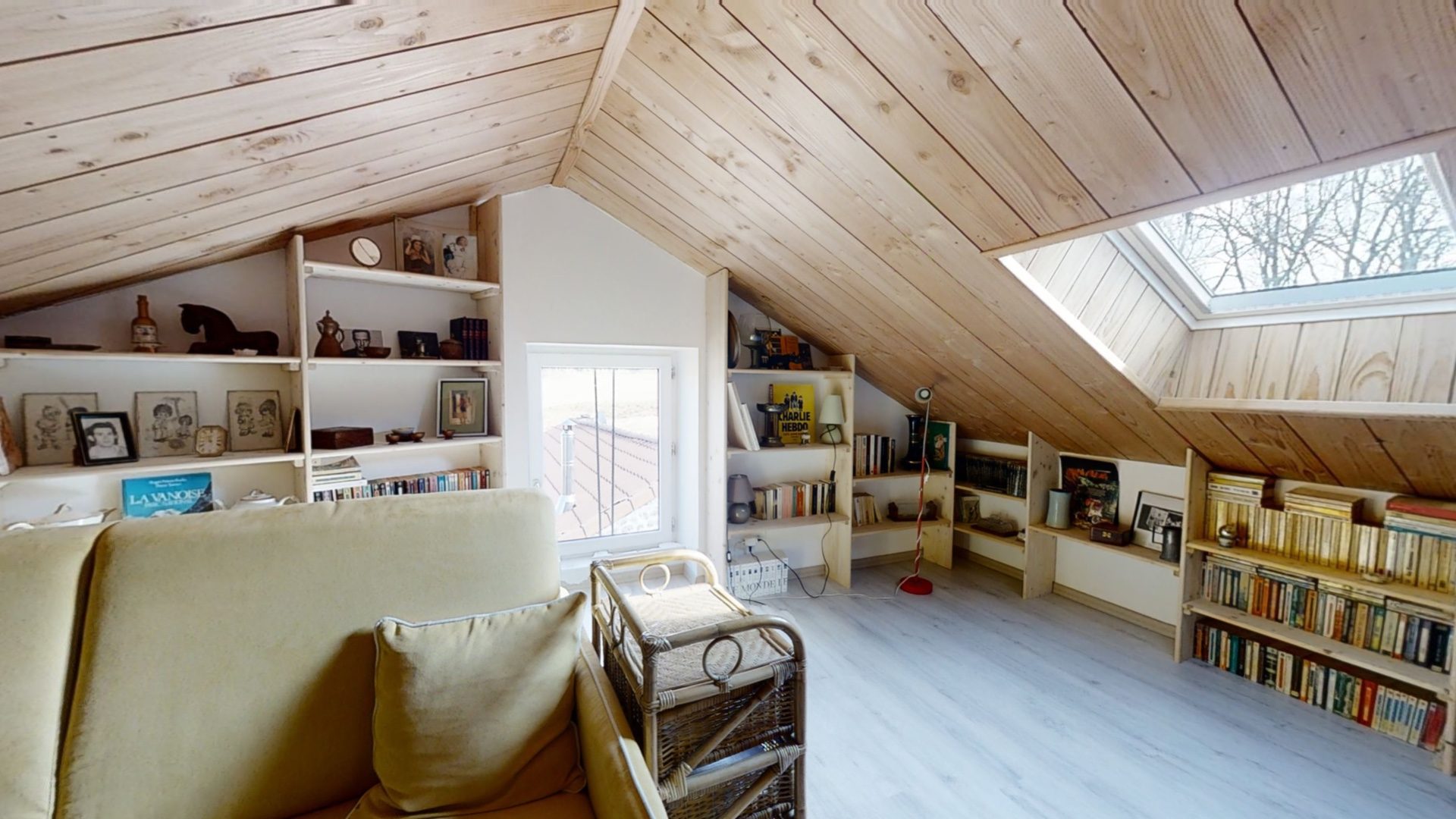 Bien d’exception loué en gîtes avec piscine intérieure Montregard 43290