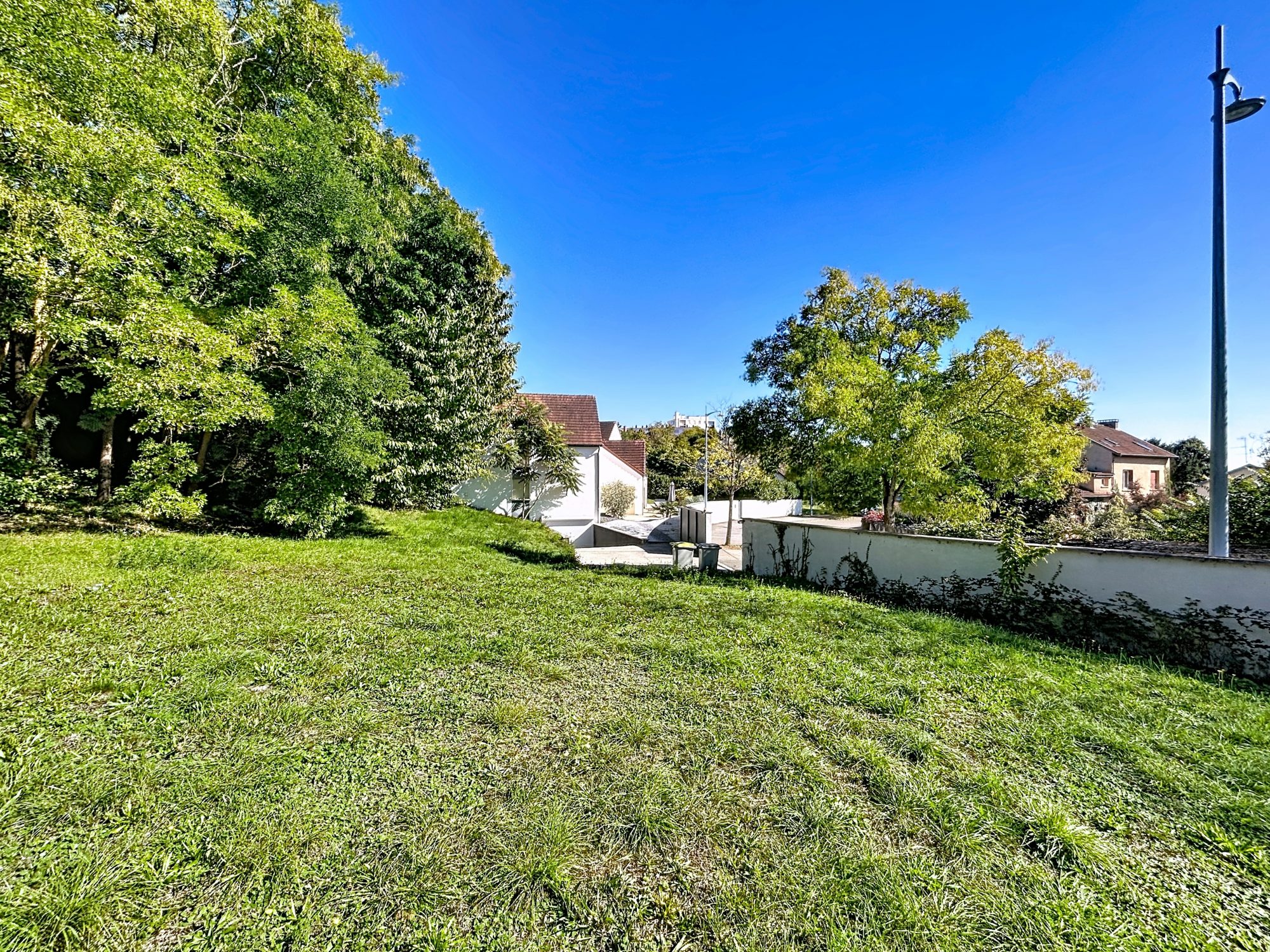 Terrain constructible 719m2 - Talant quartier Marronniers Talant 21240