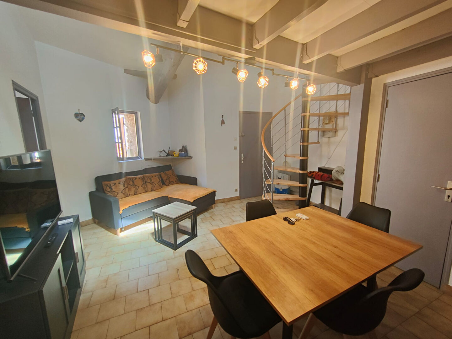 Agde centre T2 avec mezzanine